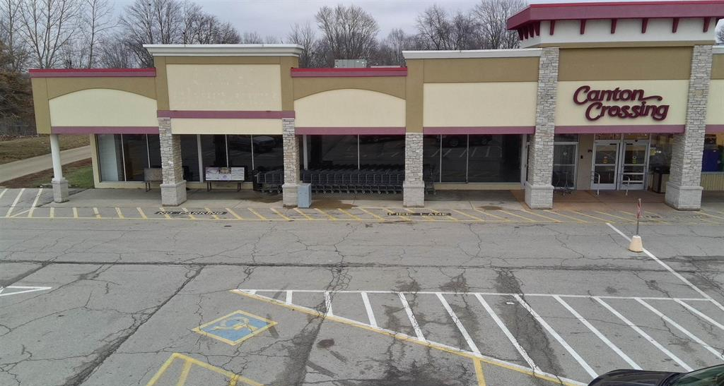 1773 East Chestnut Street, Canton, IL 61520