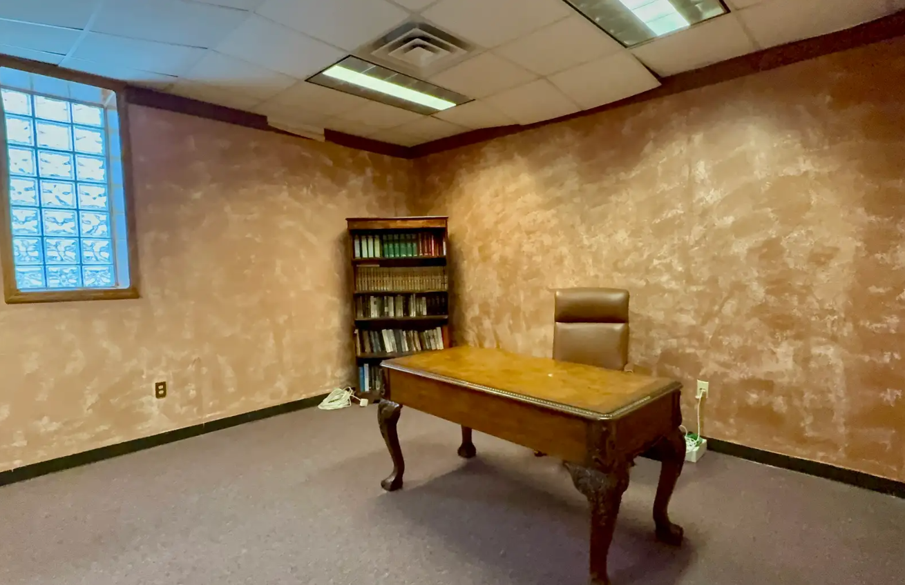 1819 West Willow Street, Lansing, MI 48915