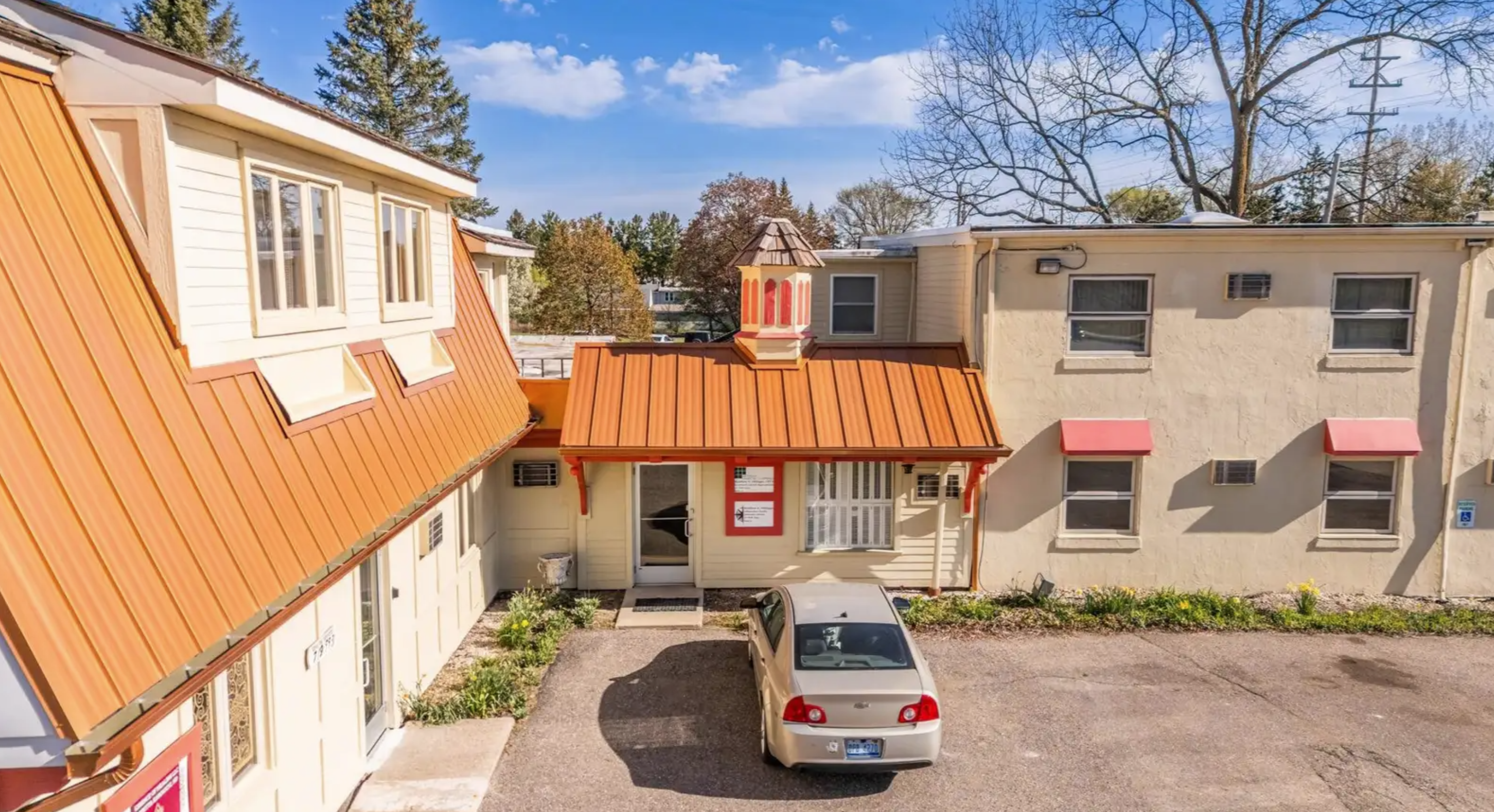 4211 Okemos Road, Okemos, MI 48864