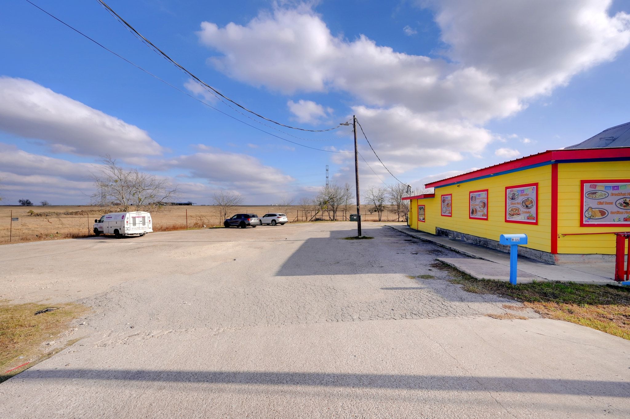 14100 Camino Real, Niederwald, TX 78640