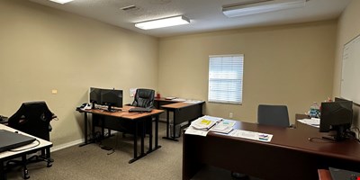Prime Office in Carrollwood — Sale in Tampa, FL, photo 6 of 8