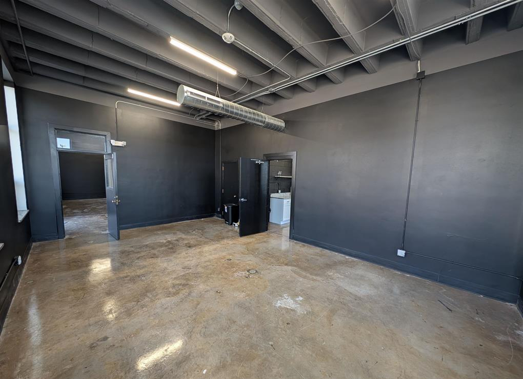 6035 Knoxville Avenue, Peoria, IL 61614