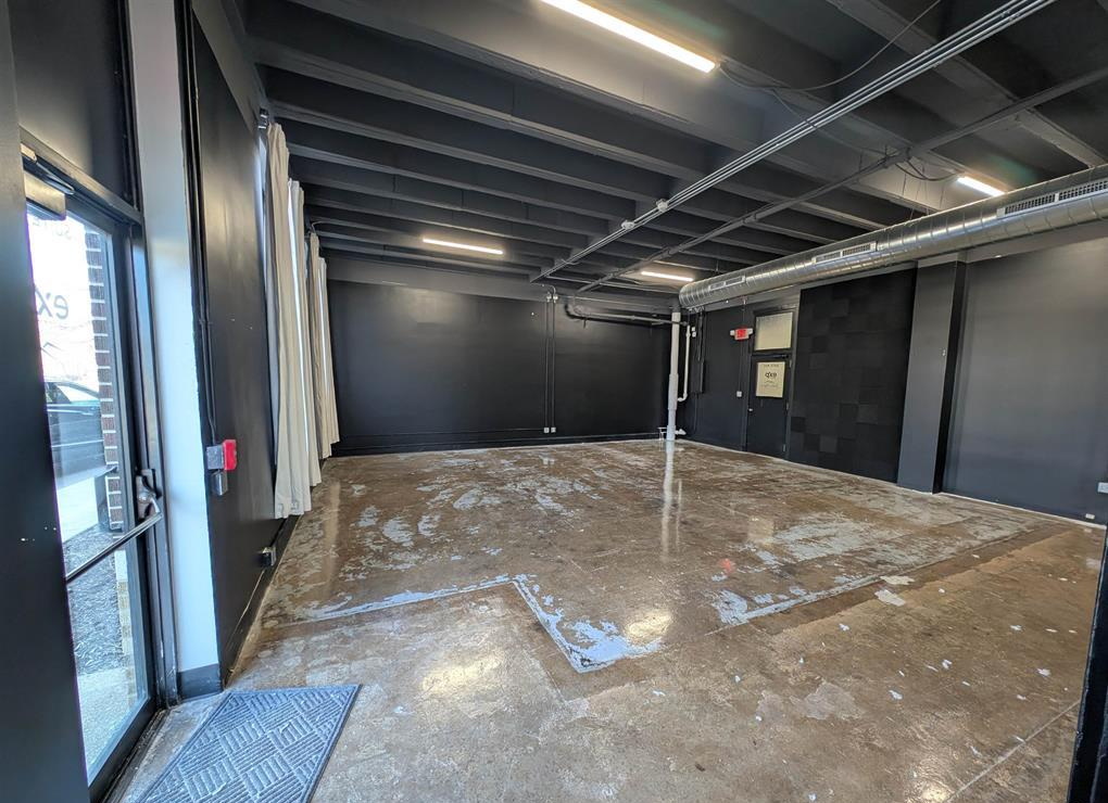 6035 Knoxville Avenue, Peoria, IL 61614