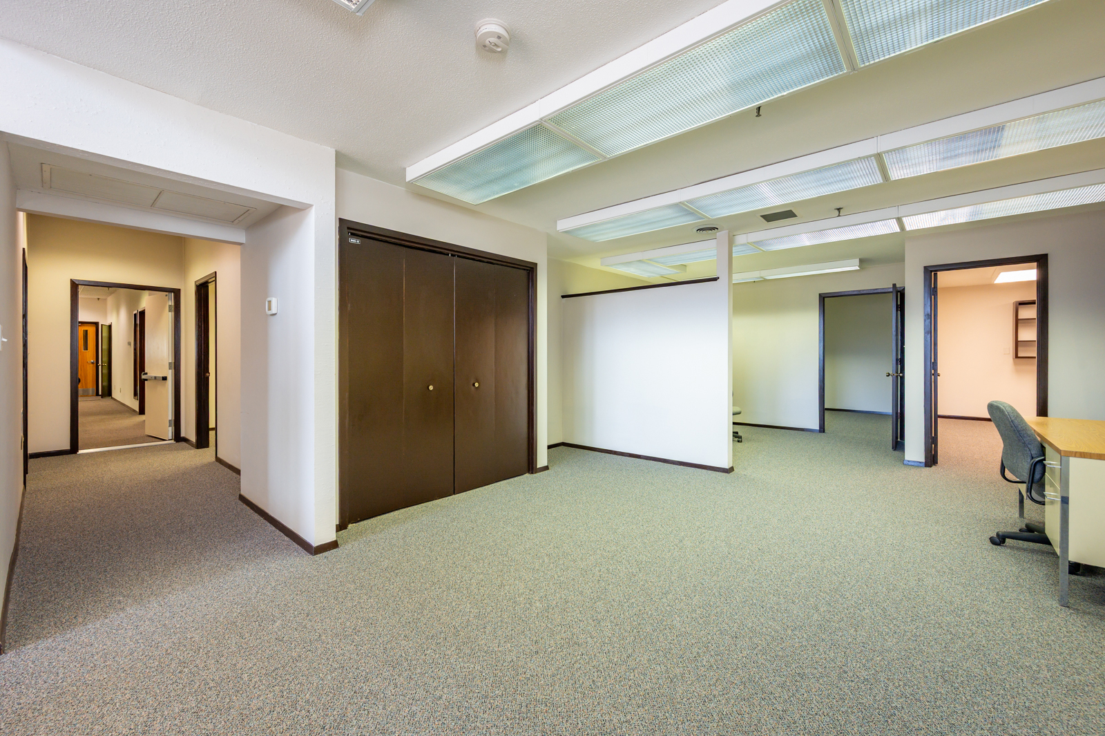 200 North 8th Avenue East, Newton, IA 50208