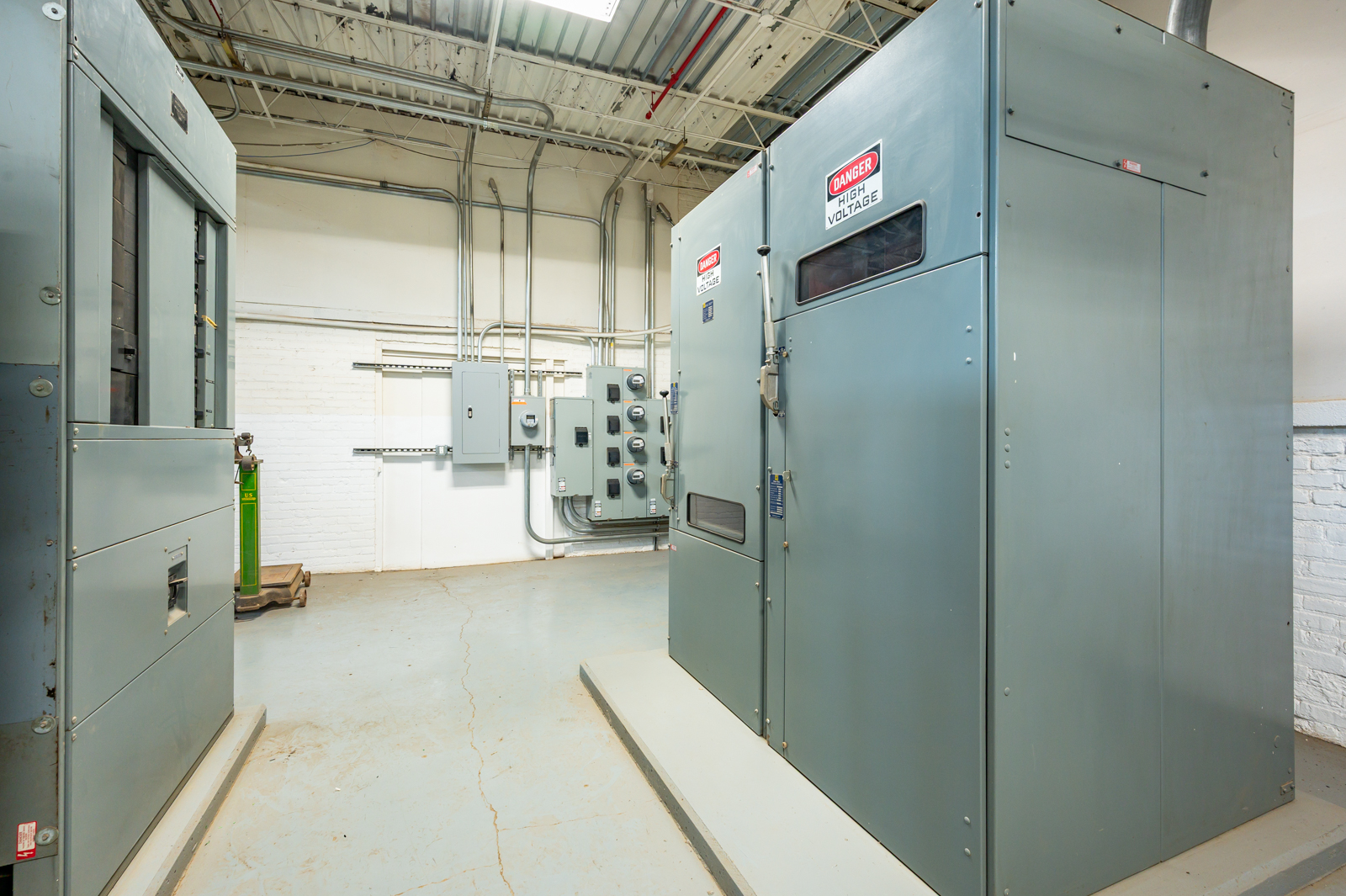 200 North 8th Avenue East, Newton, IA 50208