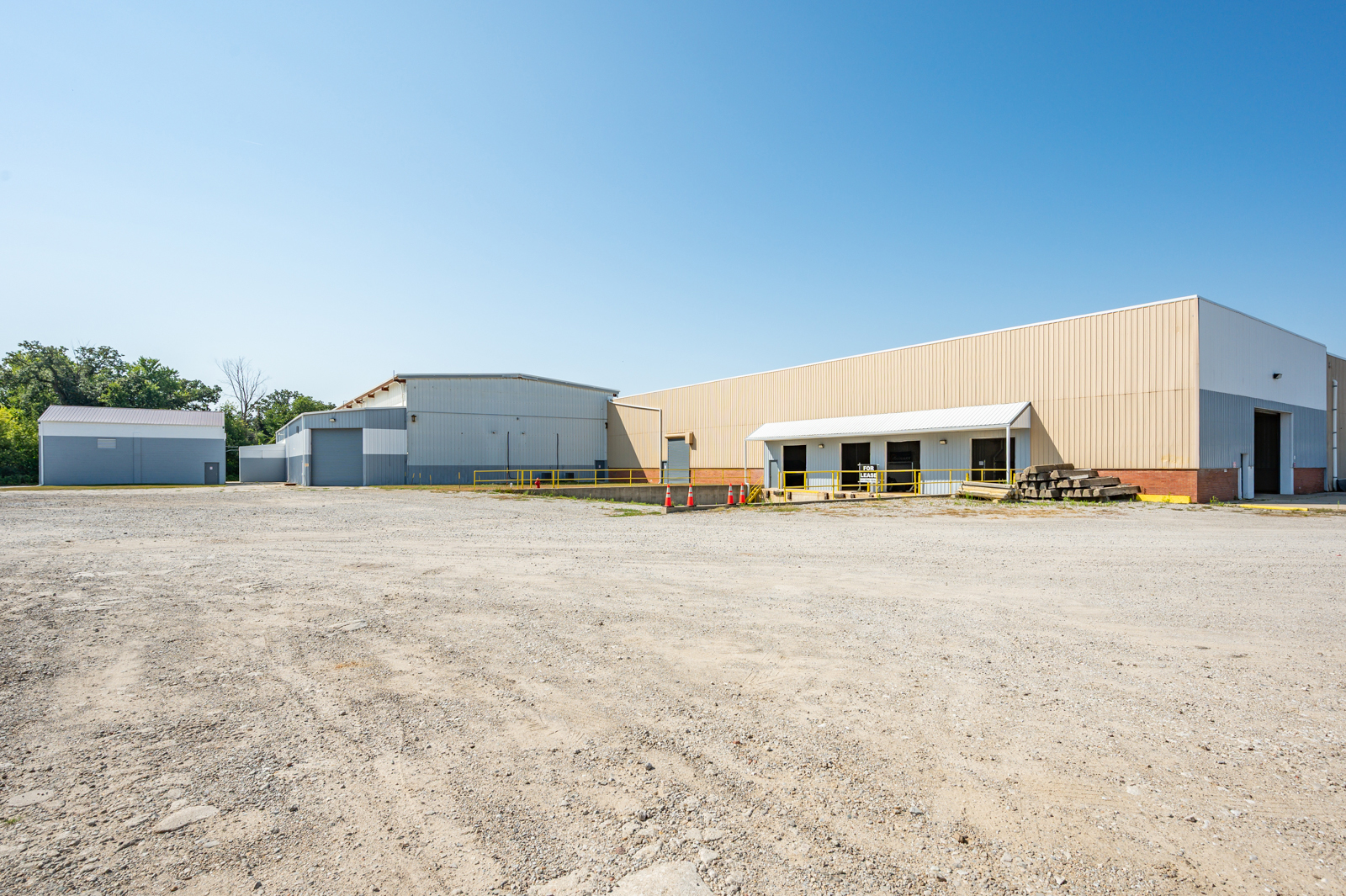 200 North 8th Avenue East, Newton, IA 50208