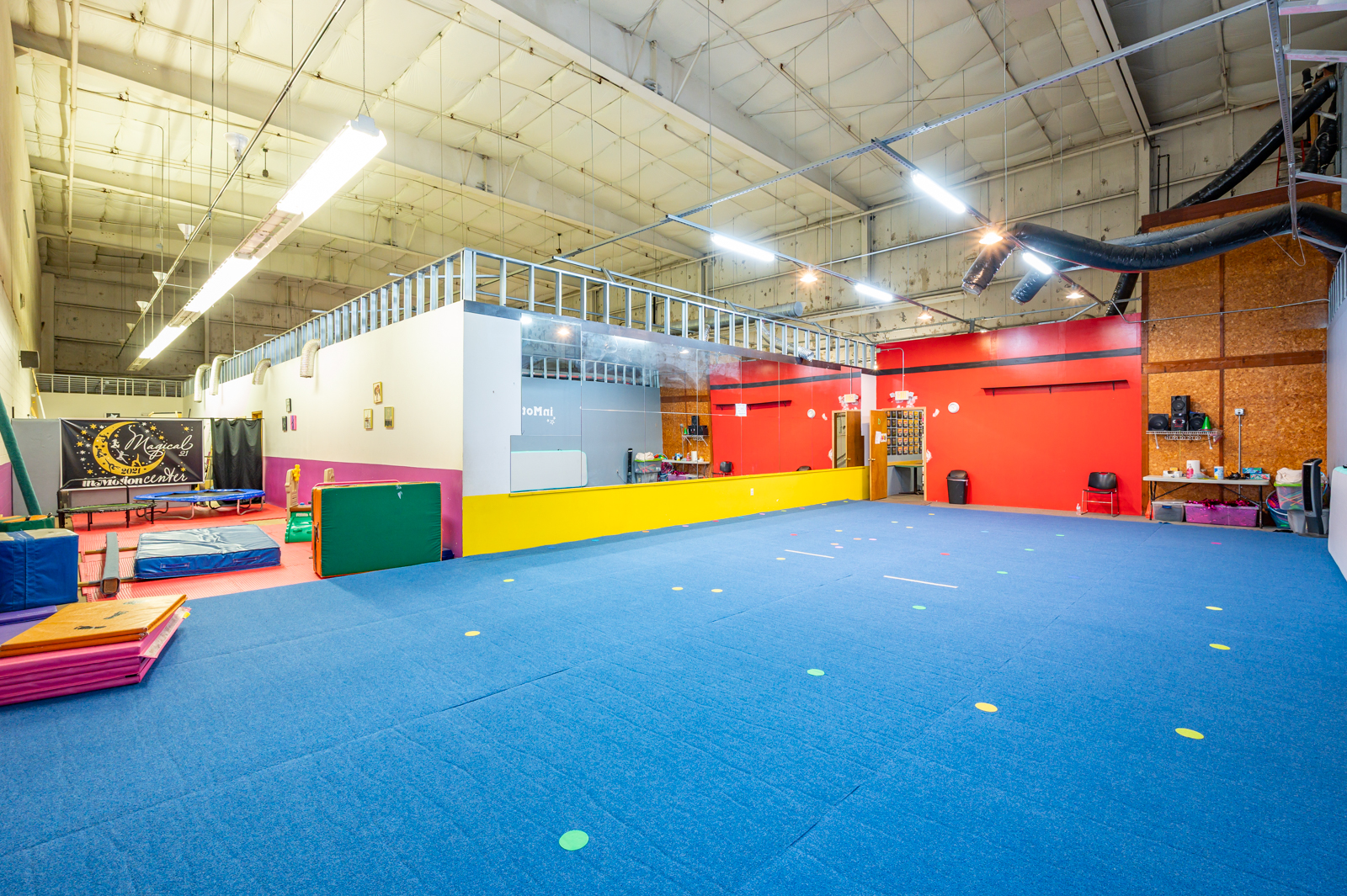 200 North 8th Avenue East, Newton, IA 50208