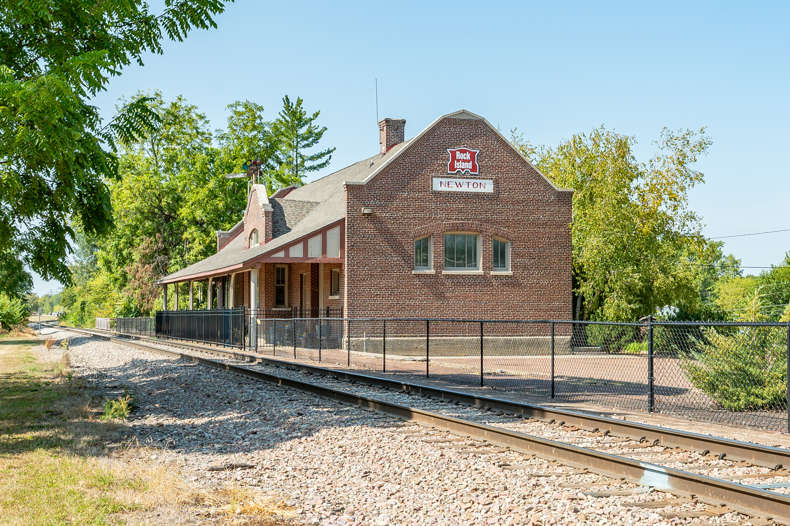 200 North 8th Avenue East, Newton, IA 50208