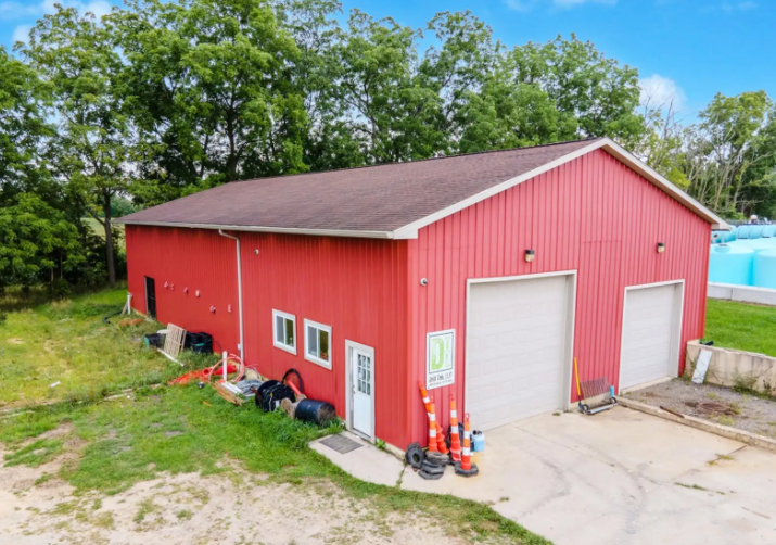 10601 Bennett Drive, Morrice, MI 48857
