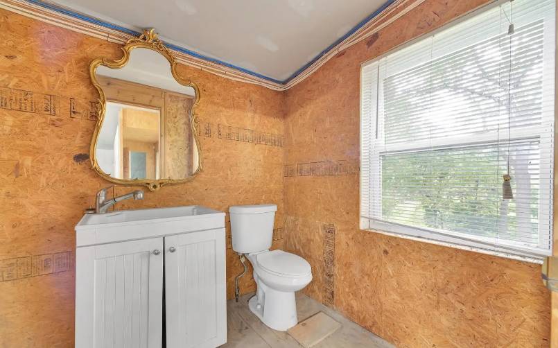 10601 Bennett Drive, Morrice, MI 48857