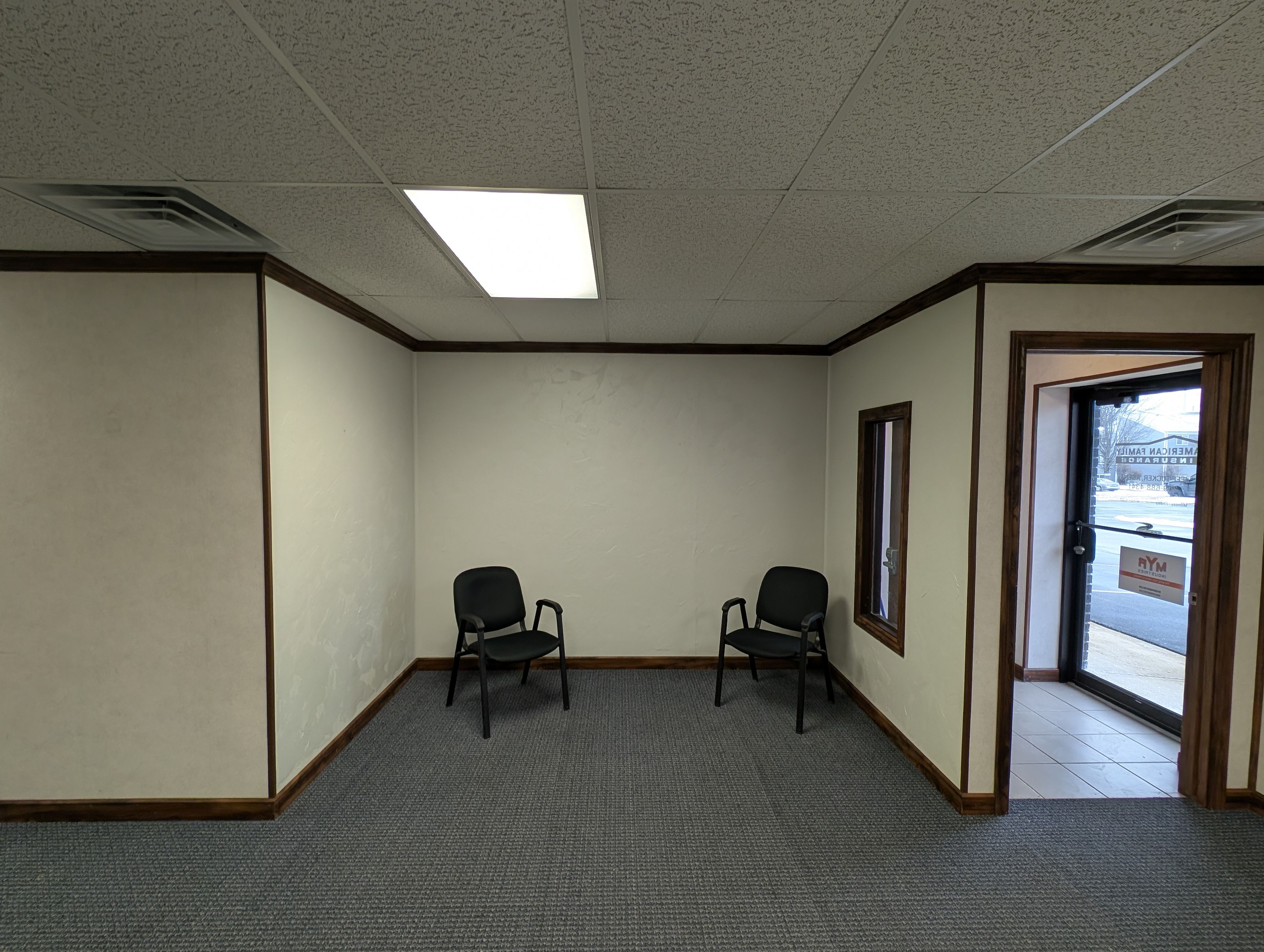 1605 West Candletree Drive, Peoria, IL 61614