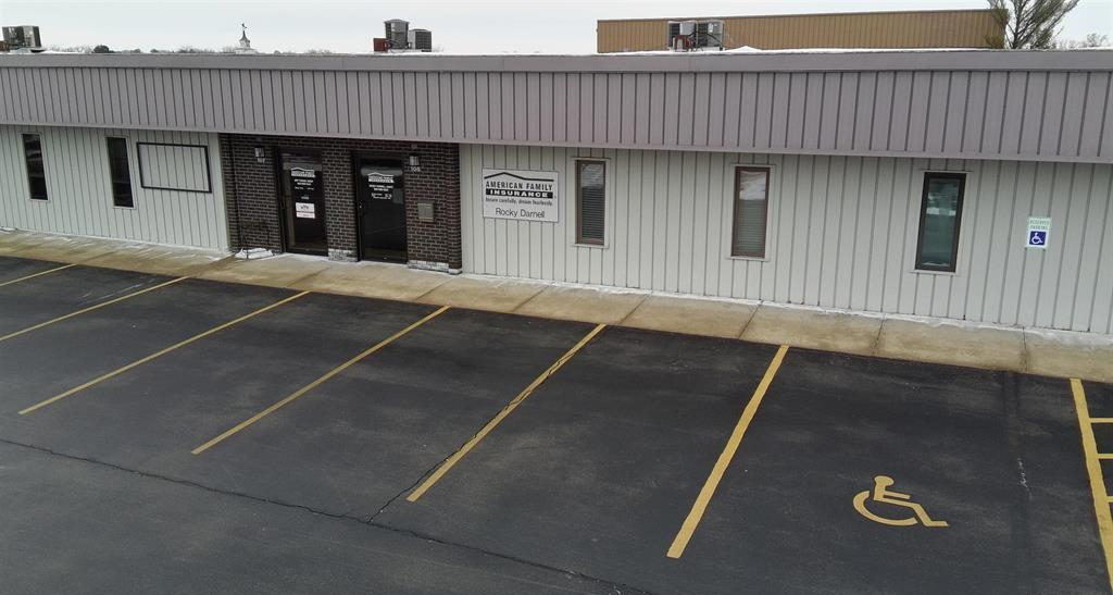 1605 West Candletree Drive, Peoria, IL 61614