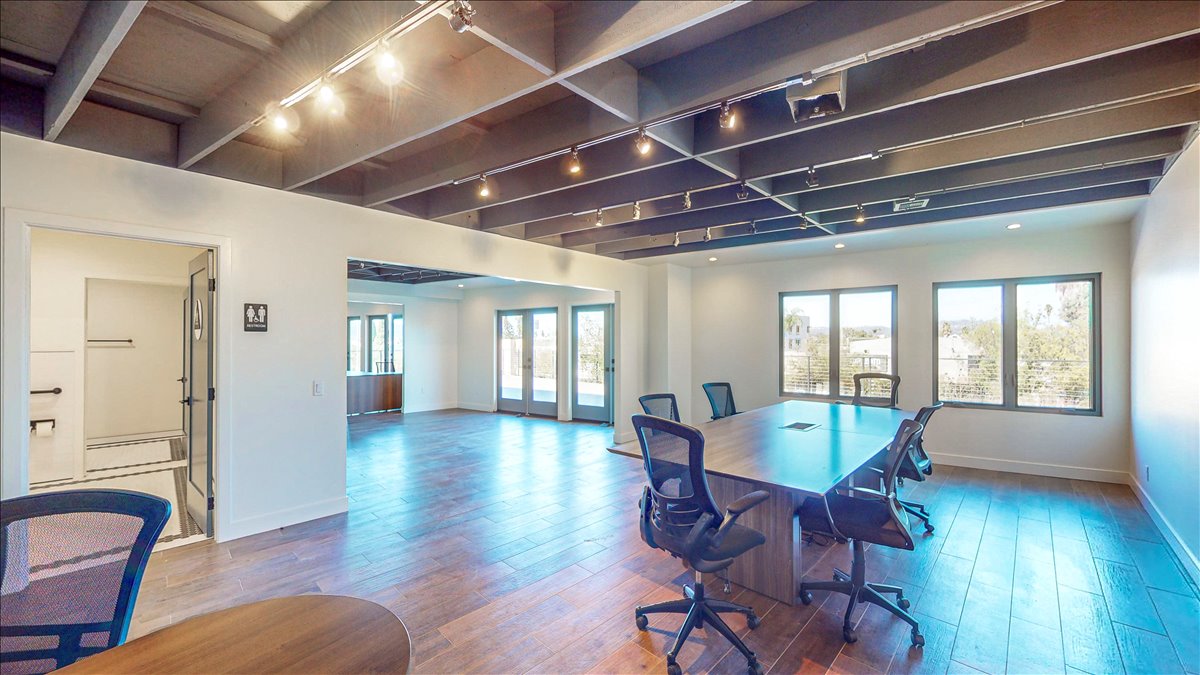 401 East Grand Avenue, Escondido, CA 92025