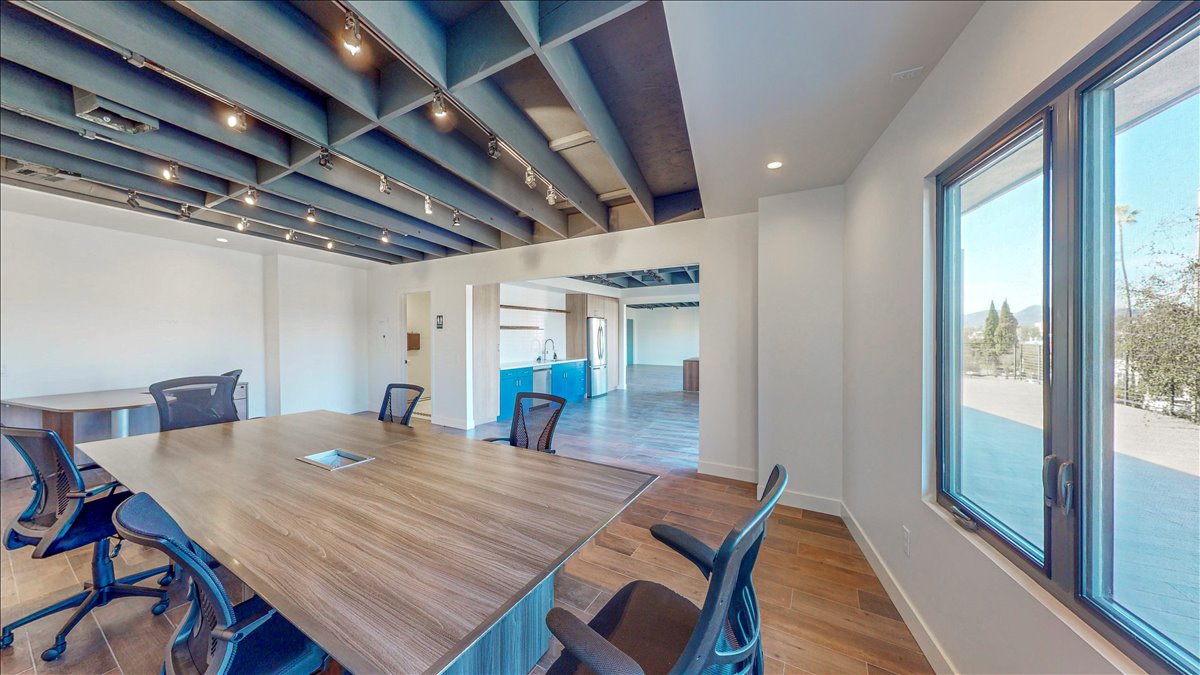 401 East Grand Avenue, Escondido, CA 92025