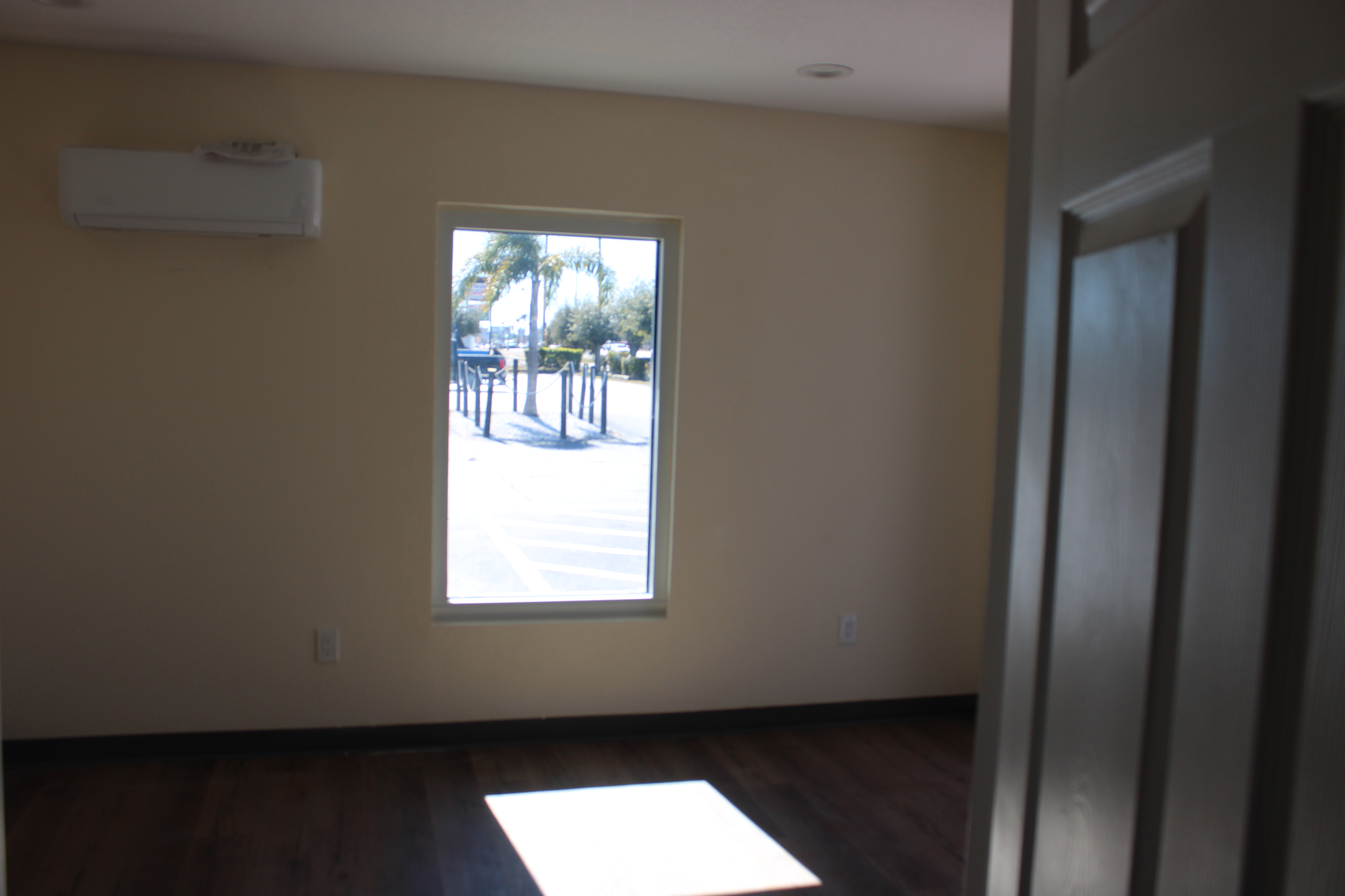 1518 U.S. 19, Holiday, FL 34691