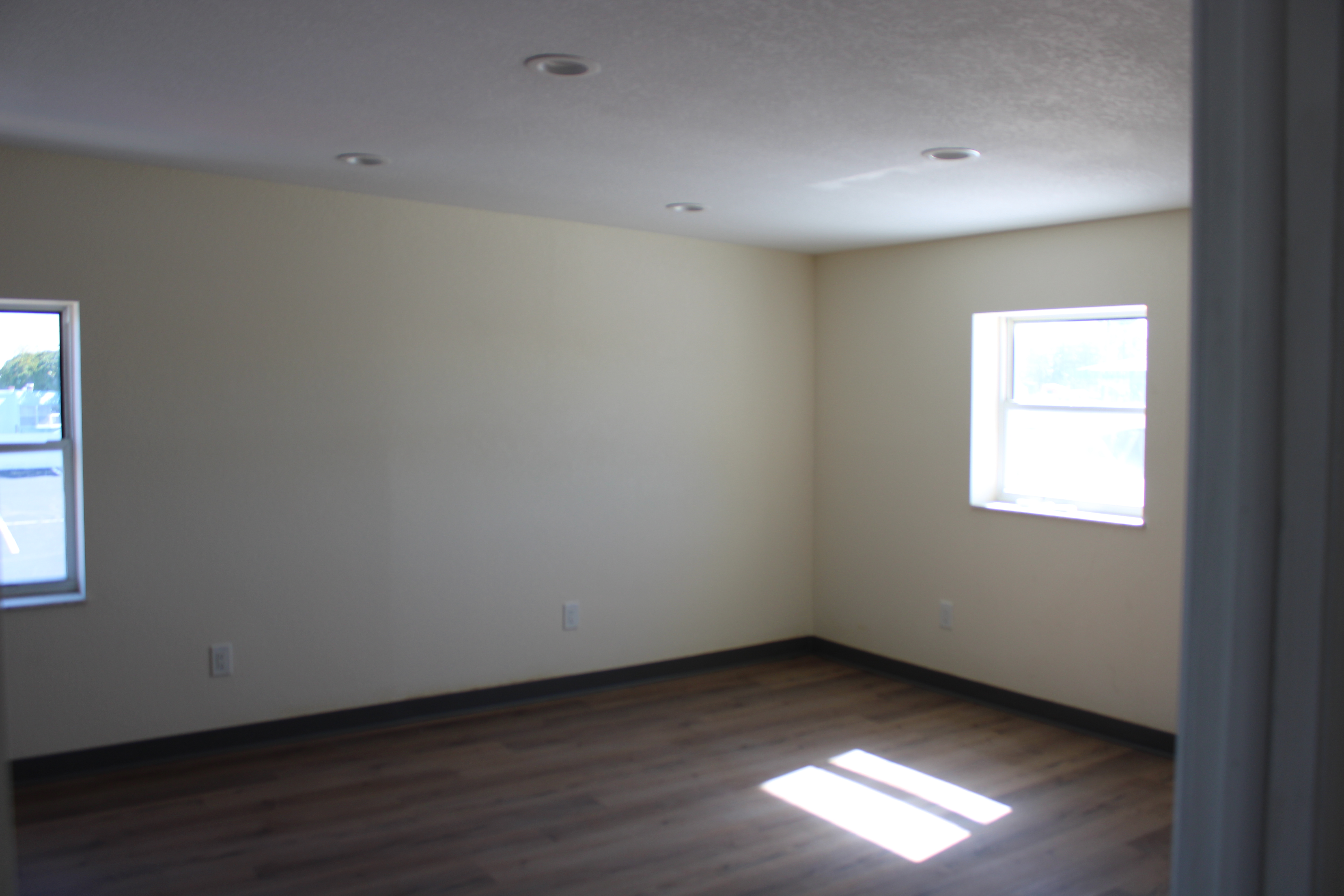 1518 U.S. 19, Holiday, FL 34691