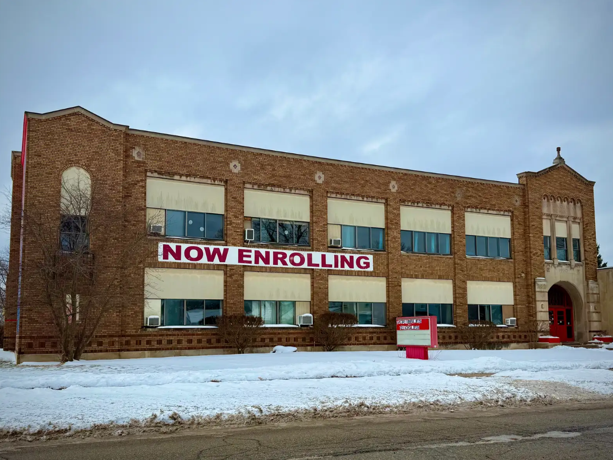 609 North Verlinden Avenue, Lansing, MI 48915