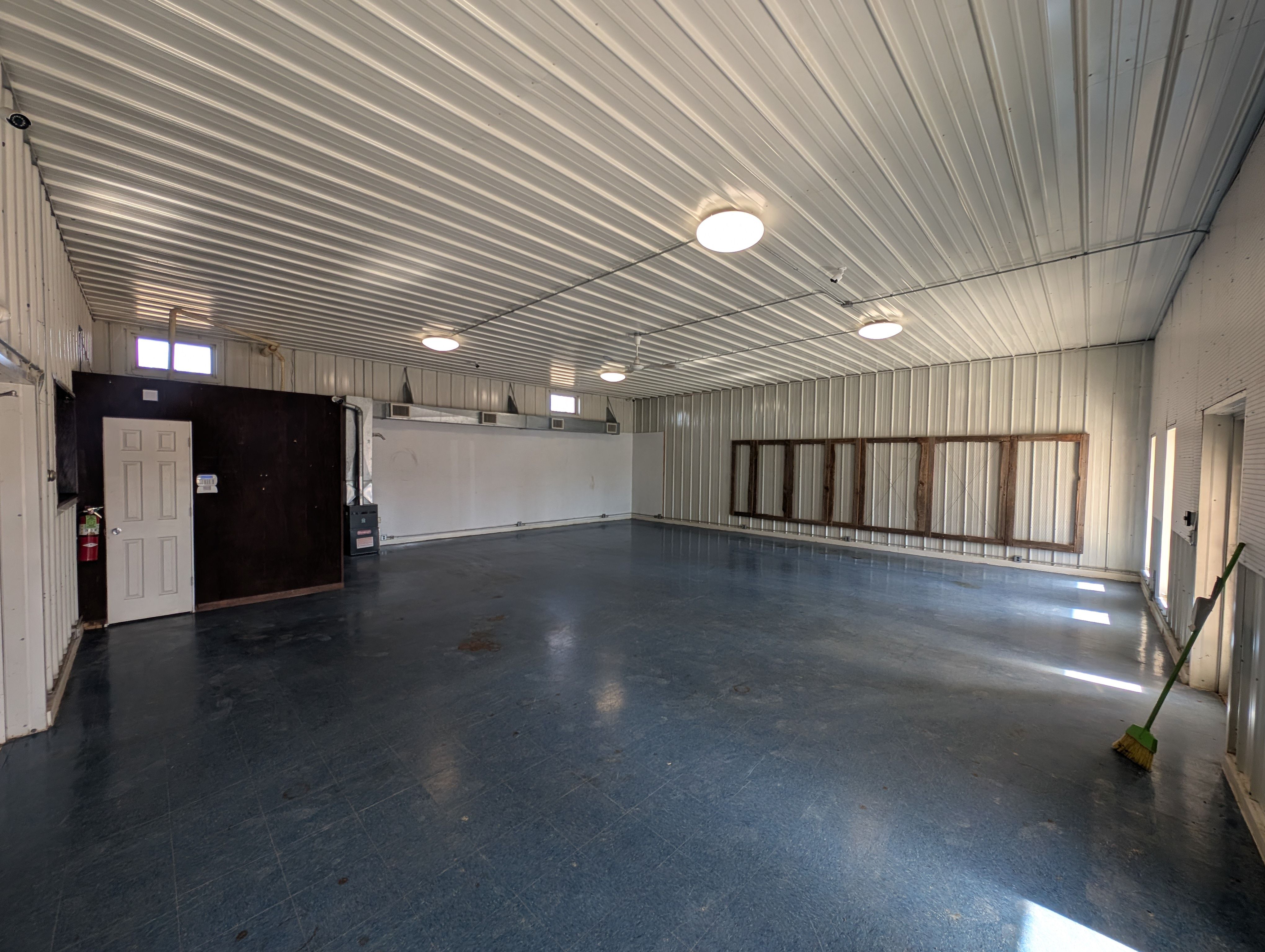 9815 U.S. 150, Edwards, IL 61528