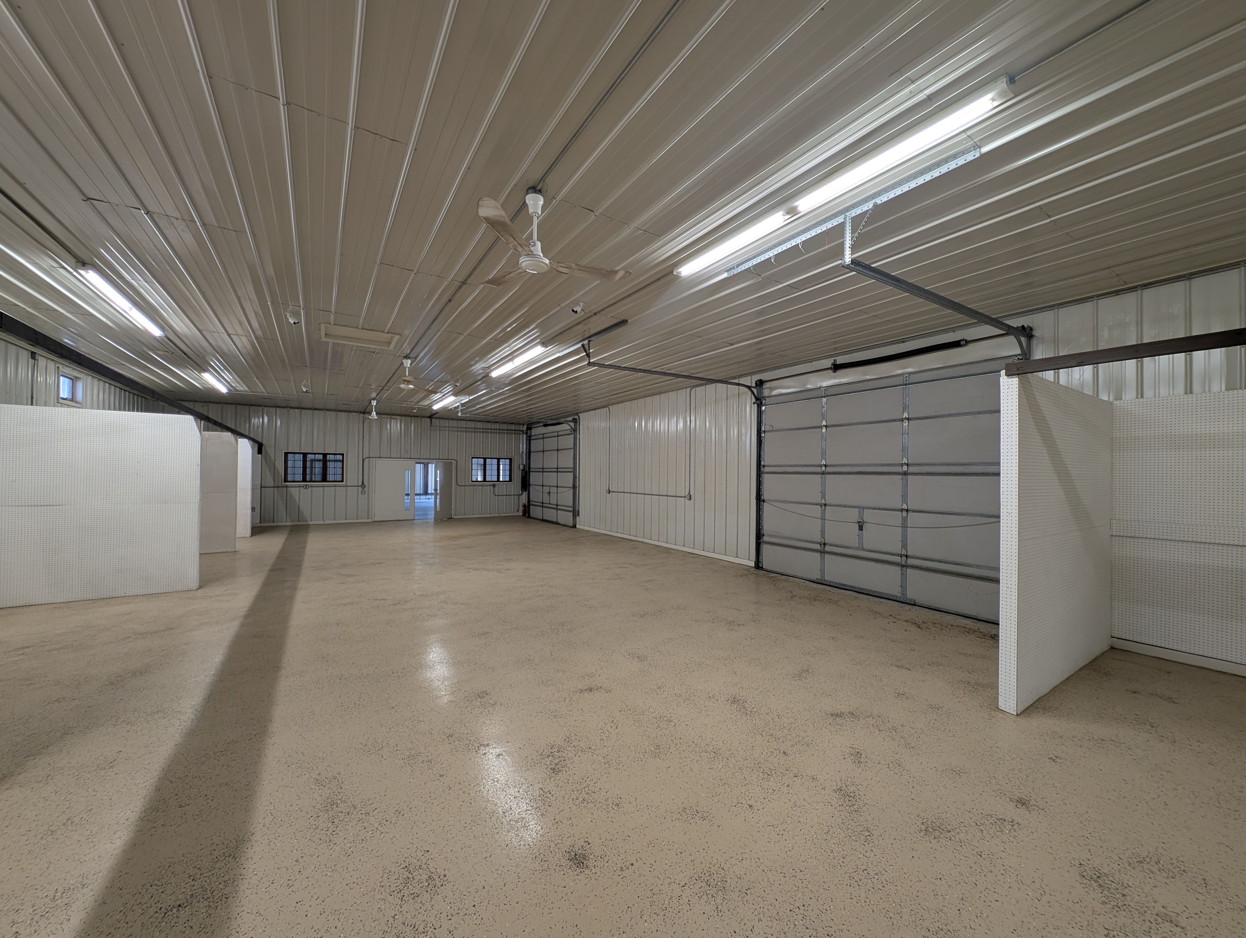 9815 U.S. 150, Edwards, IL 61528