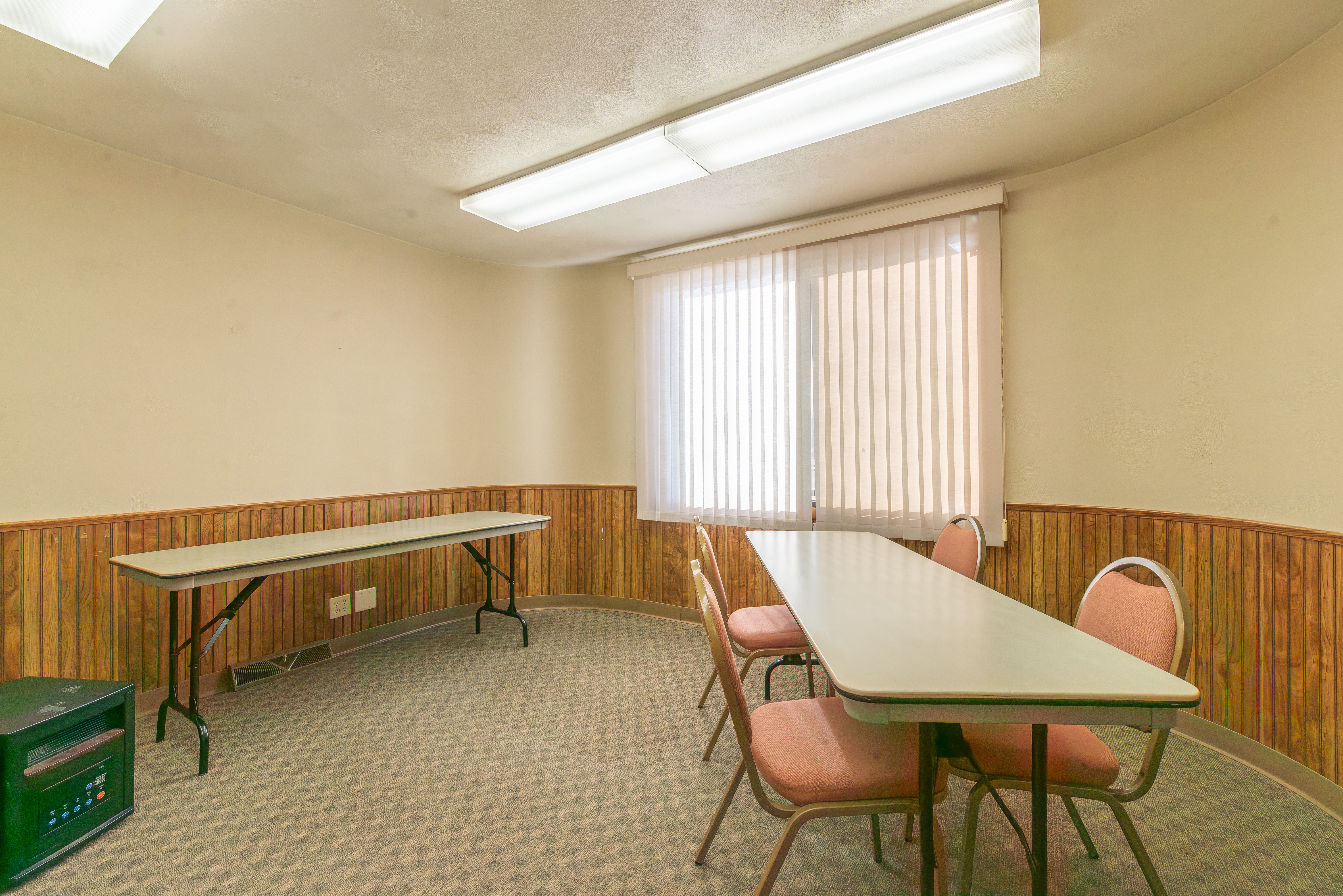 210 West Spring Street, Freeport, IL 61032