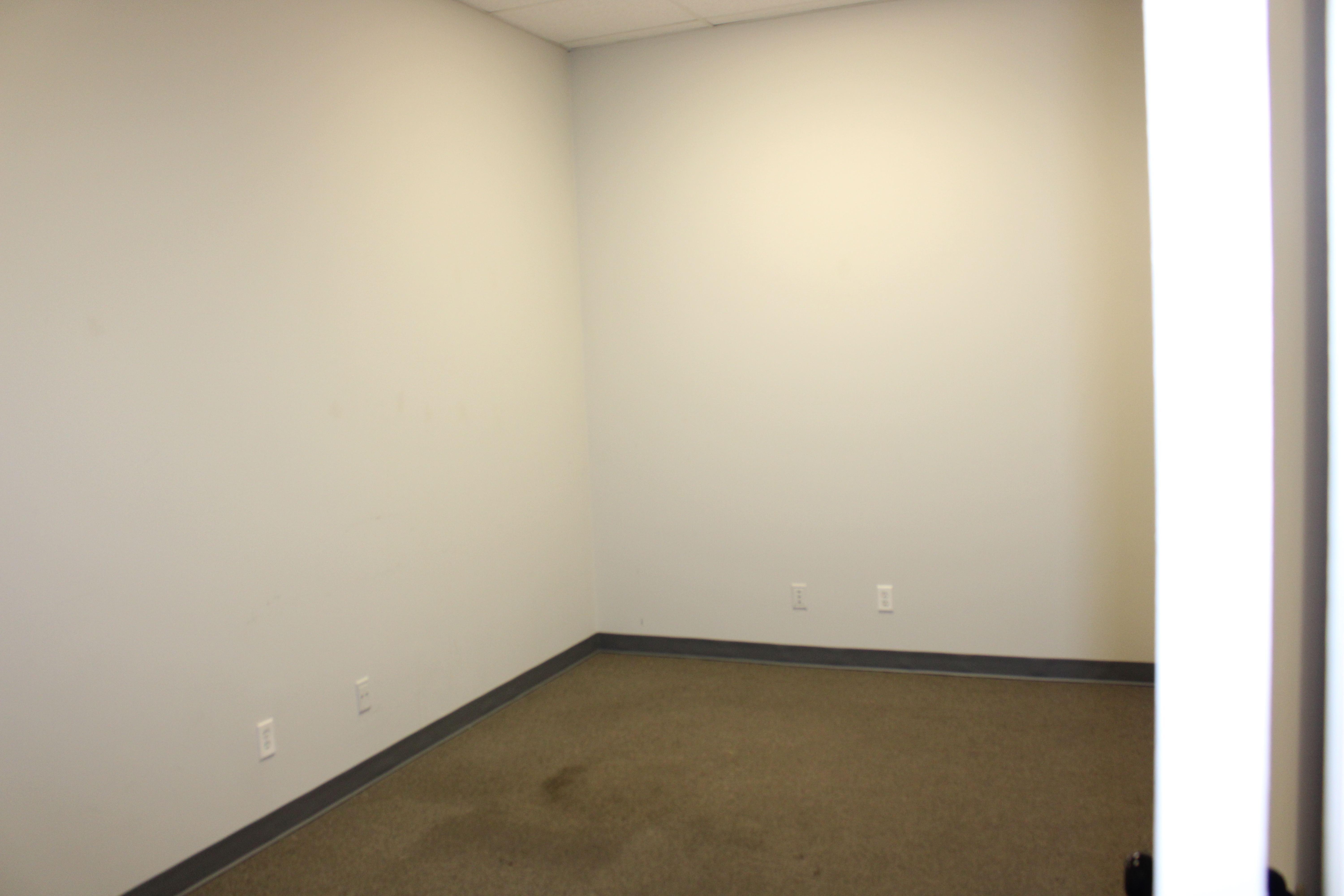 2288 Commercial Way, Brooksville, FL 34606