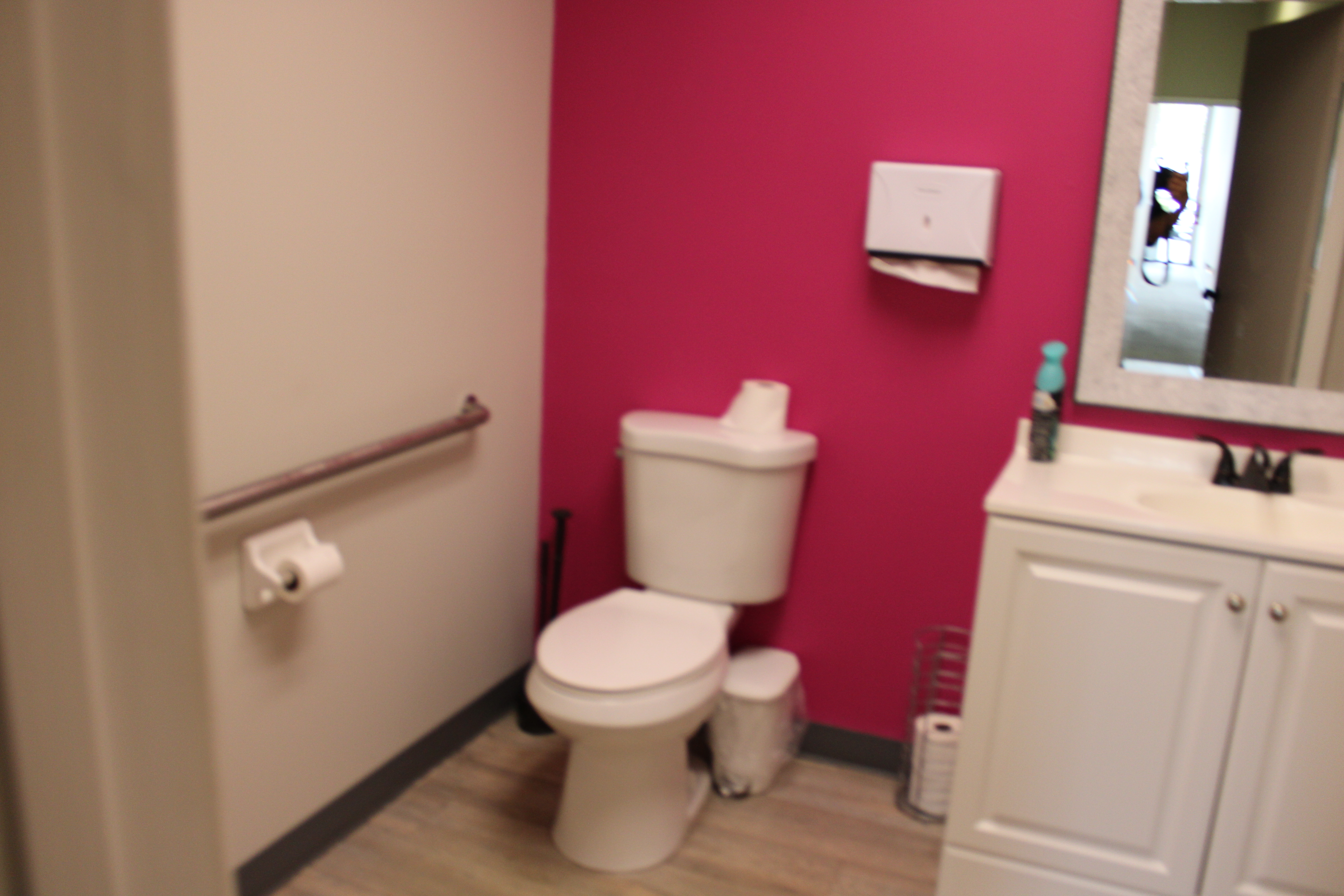 2288 Commercial Way, Brooksville, FL 34606