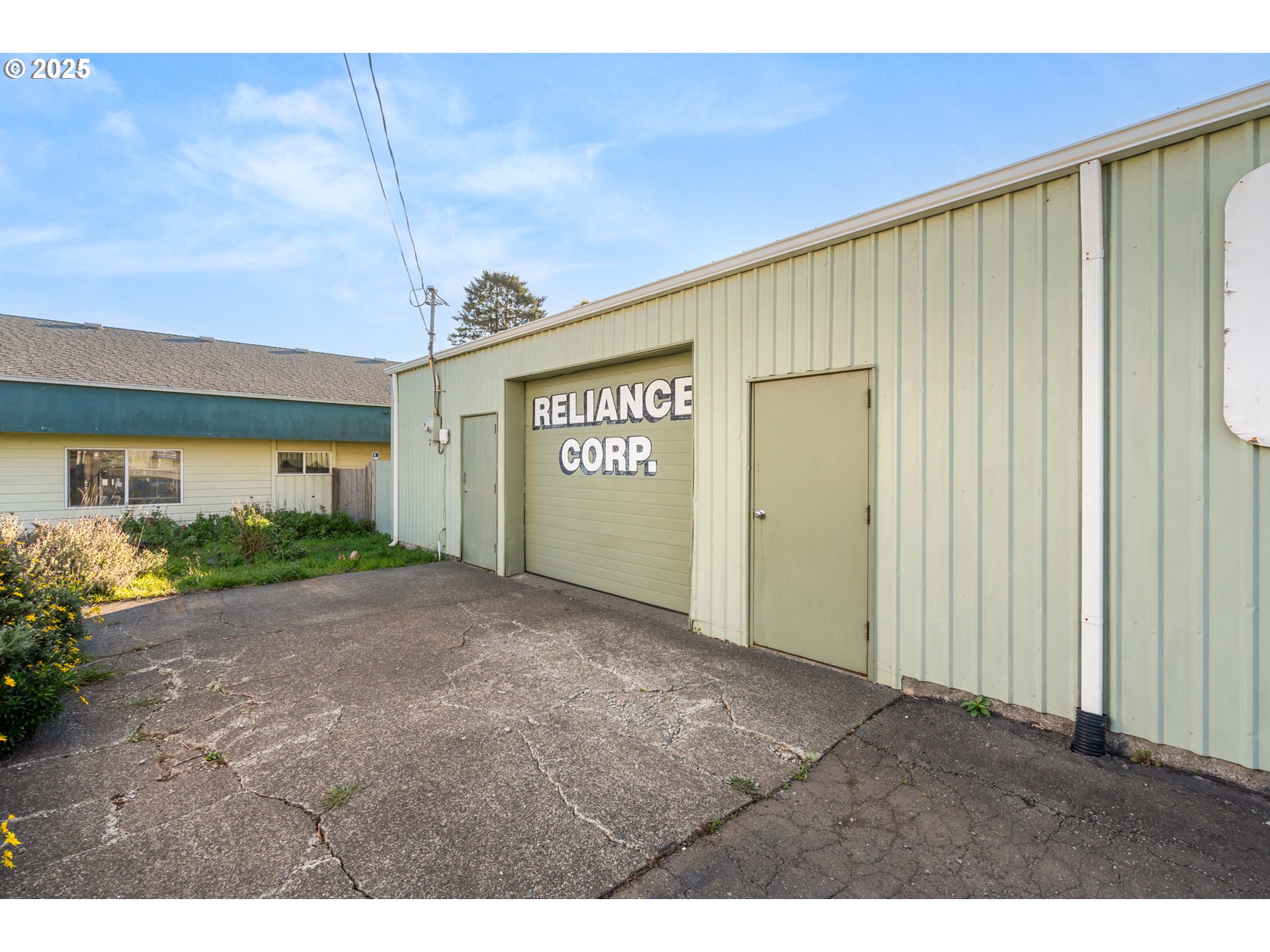 16218 West Hoffeldt Lane, Brookings, OR 97415