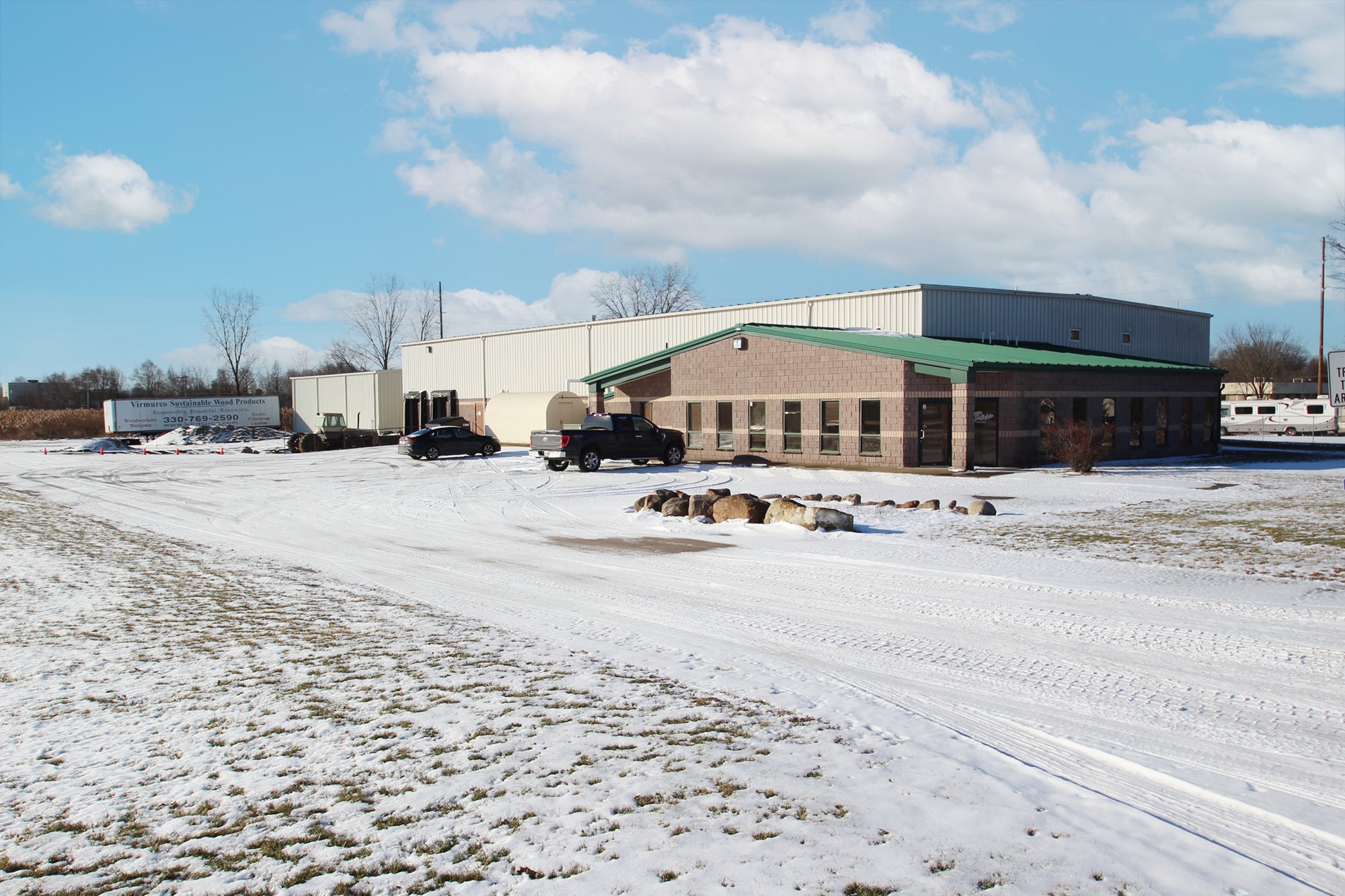 Manufacturing & Warehouse Facility in Seville, OH - For Lease