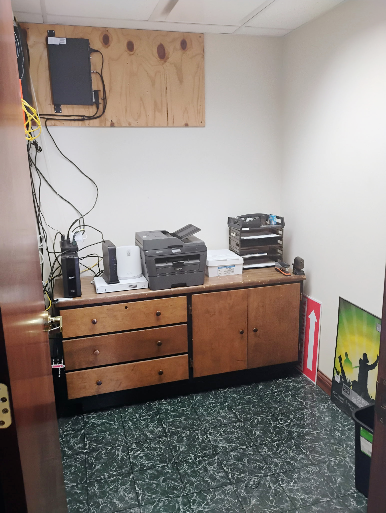 240 West Greenwich Road, Seville, OH 44273