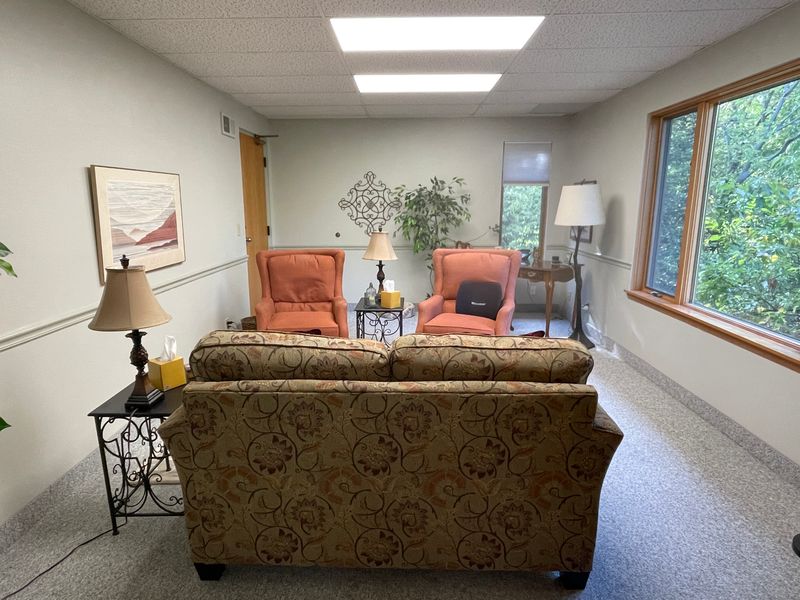 5113 North Executive Drive, Peoria, IL 61614