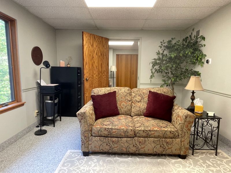 5113 North Executive Drive, Peoria, IL 61614