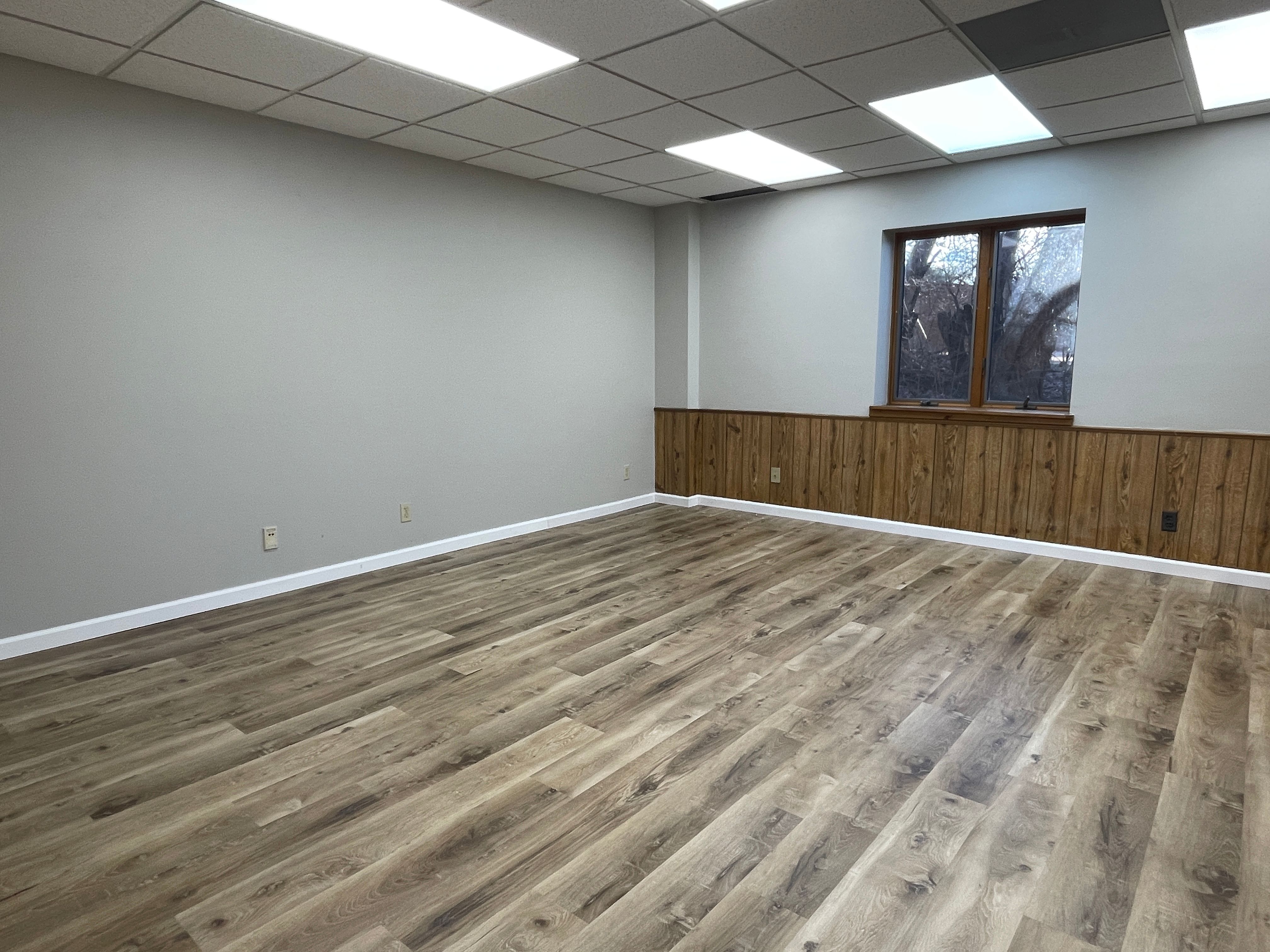 5113 North Executive Drive, Peoria, IL 61614