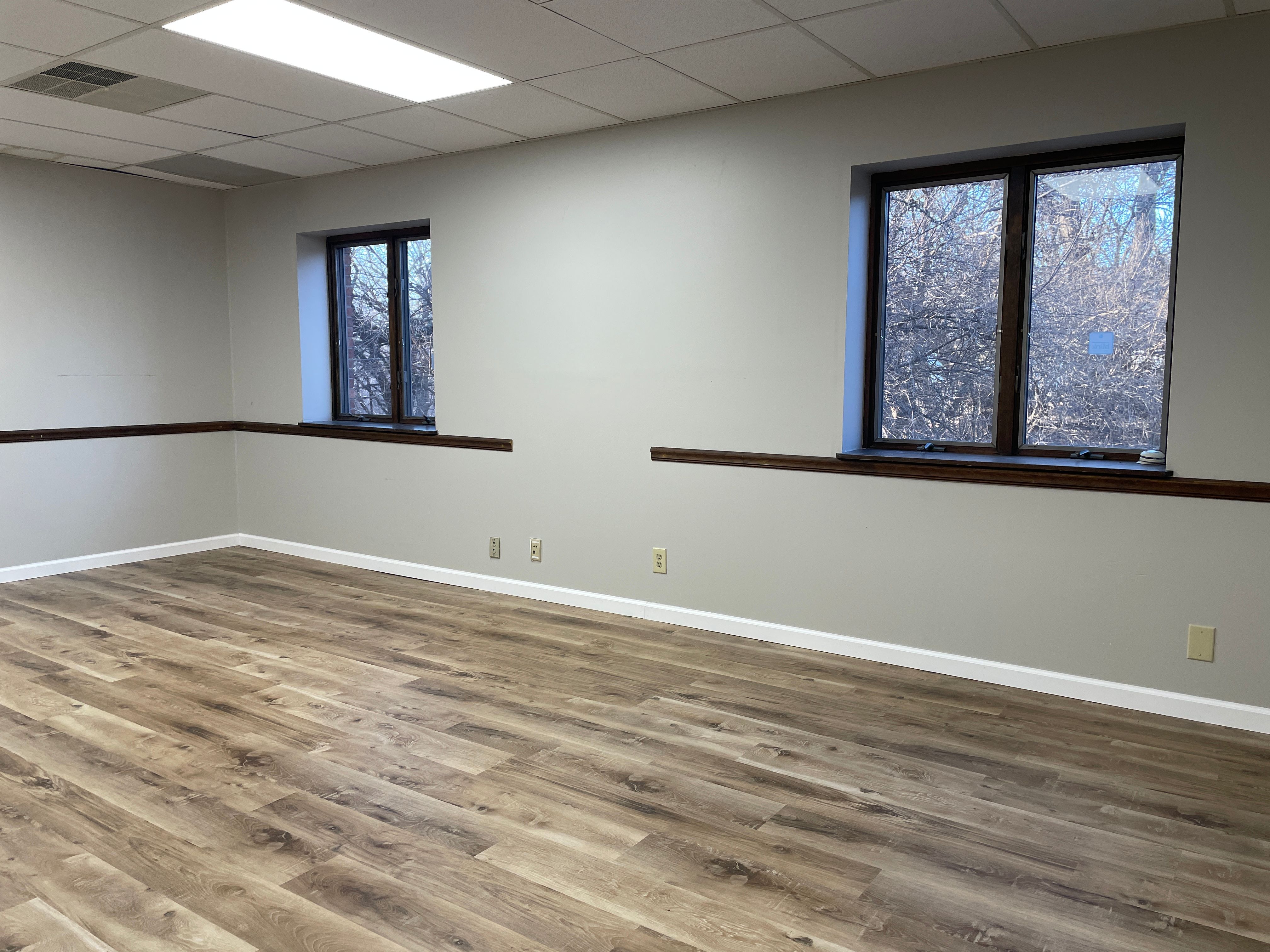 5113 North Executive Drive, Peoria, IL 61614