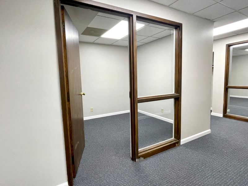 5113 North Executive Drive, Peoria, IL 61614