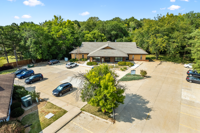 5113 North Executive Drive, Peoria, IL 61614