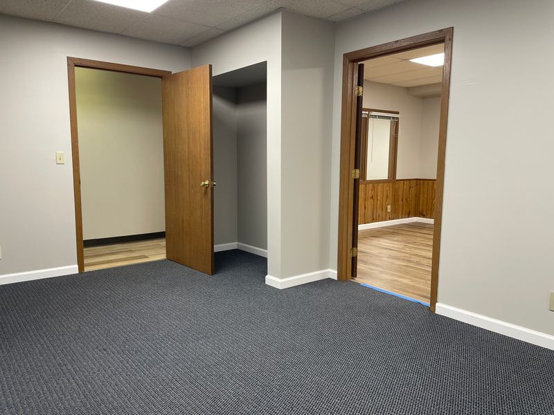 5113 North Executive Drive, Peoria, IL 61614