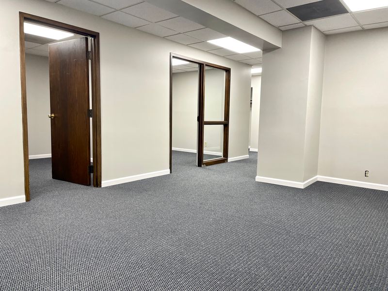 5113 North Executive Drive, Peoria, IL 61614