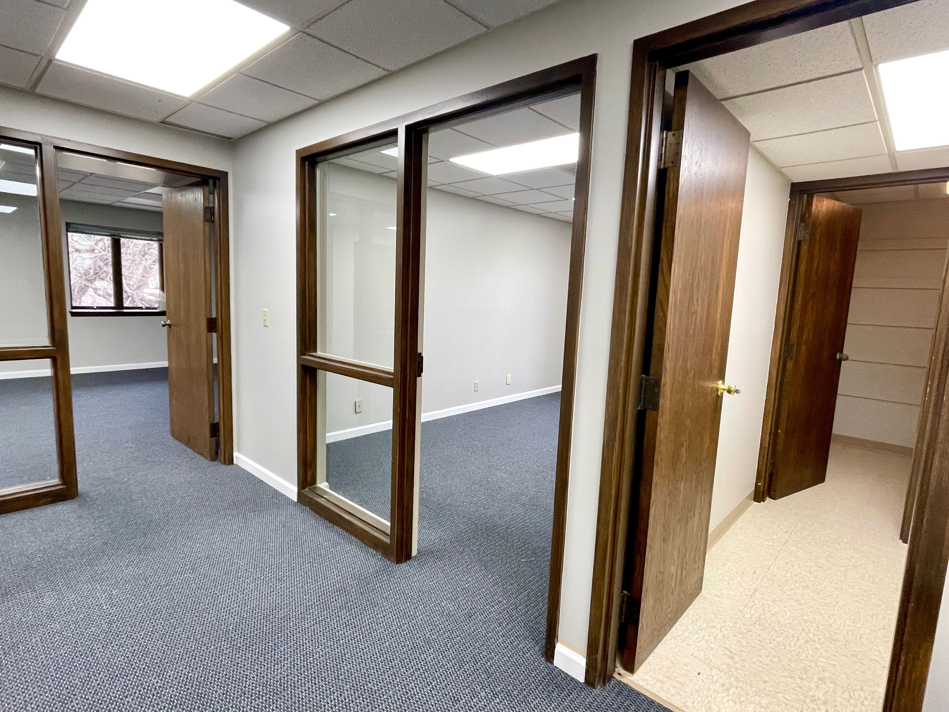 5113 North Executive Drive, Peoria, IL 61614