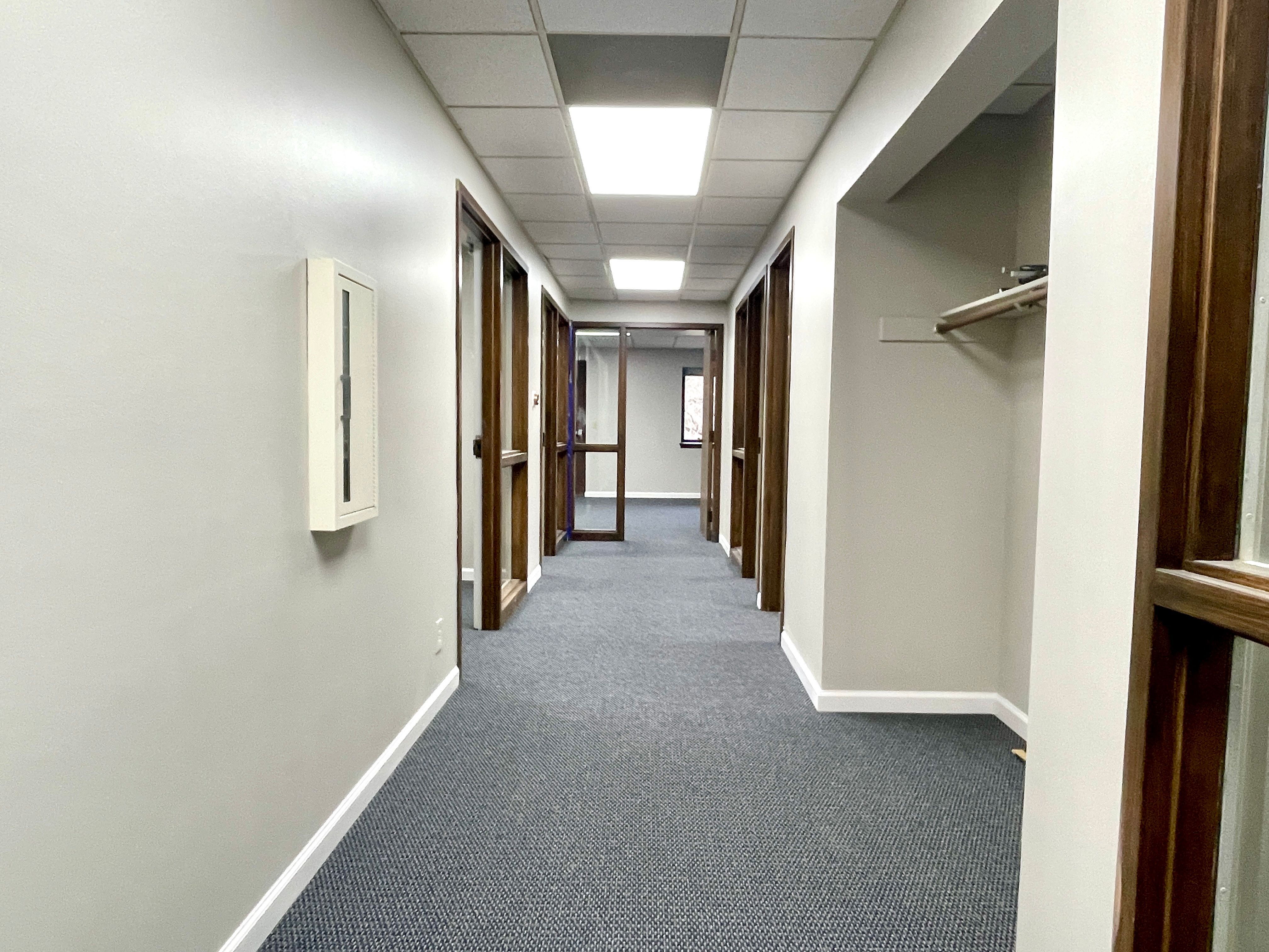 5113 North Executive Drive, Peoria, IL 61614