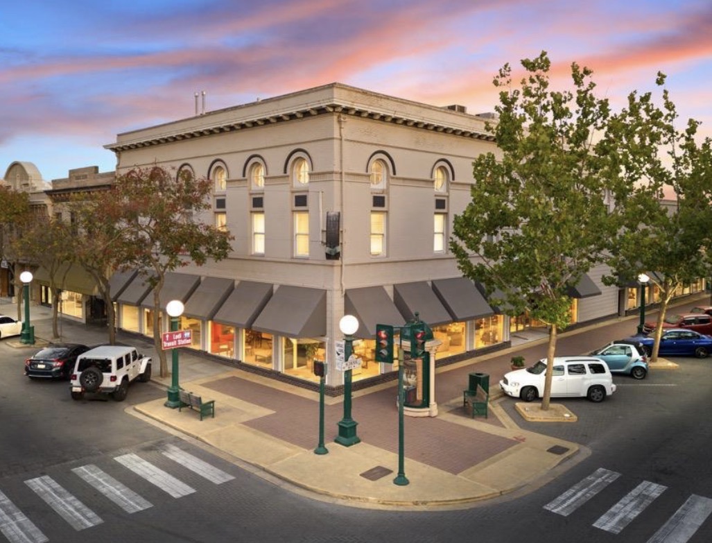 10 South School Street, Lodi, CA 95240