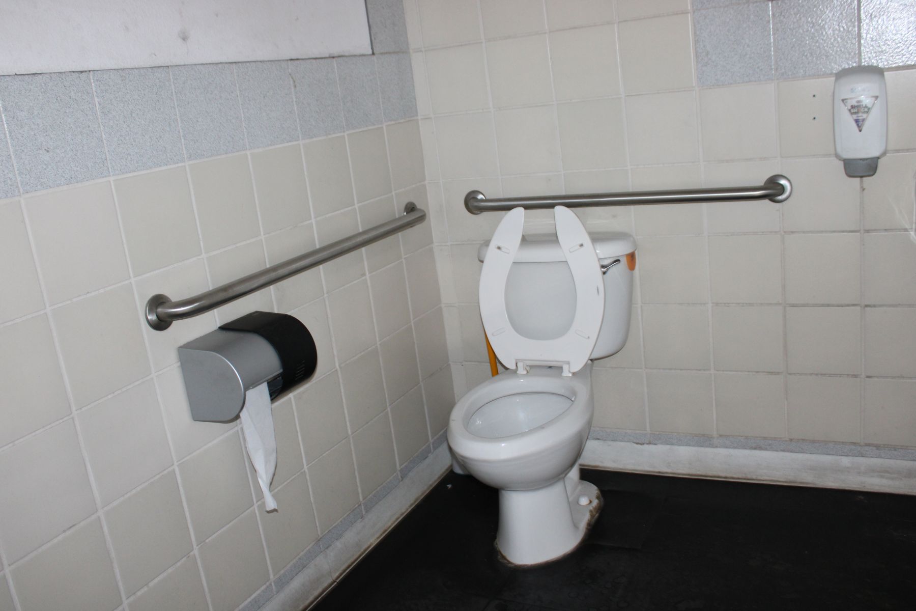 1400 L and R Industrial Boulevard, Tarpon Springs, FL 34689