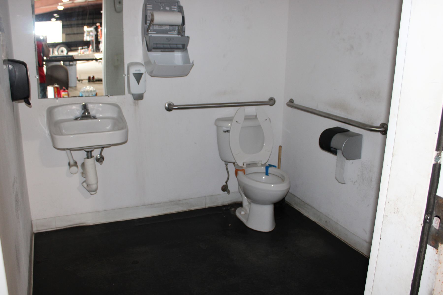 1400 L and R Industrial Boulevard, Tarpon Springs, FL 34689