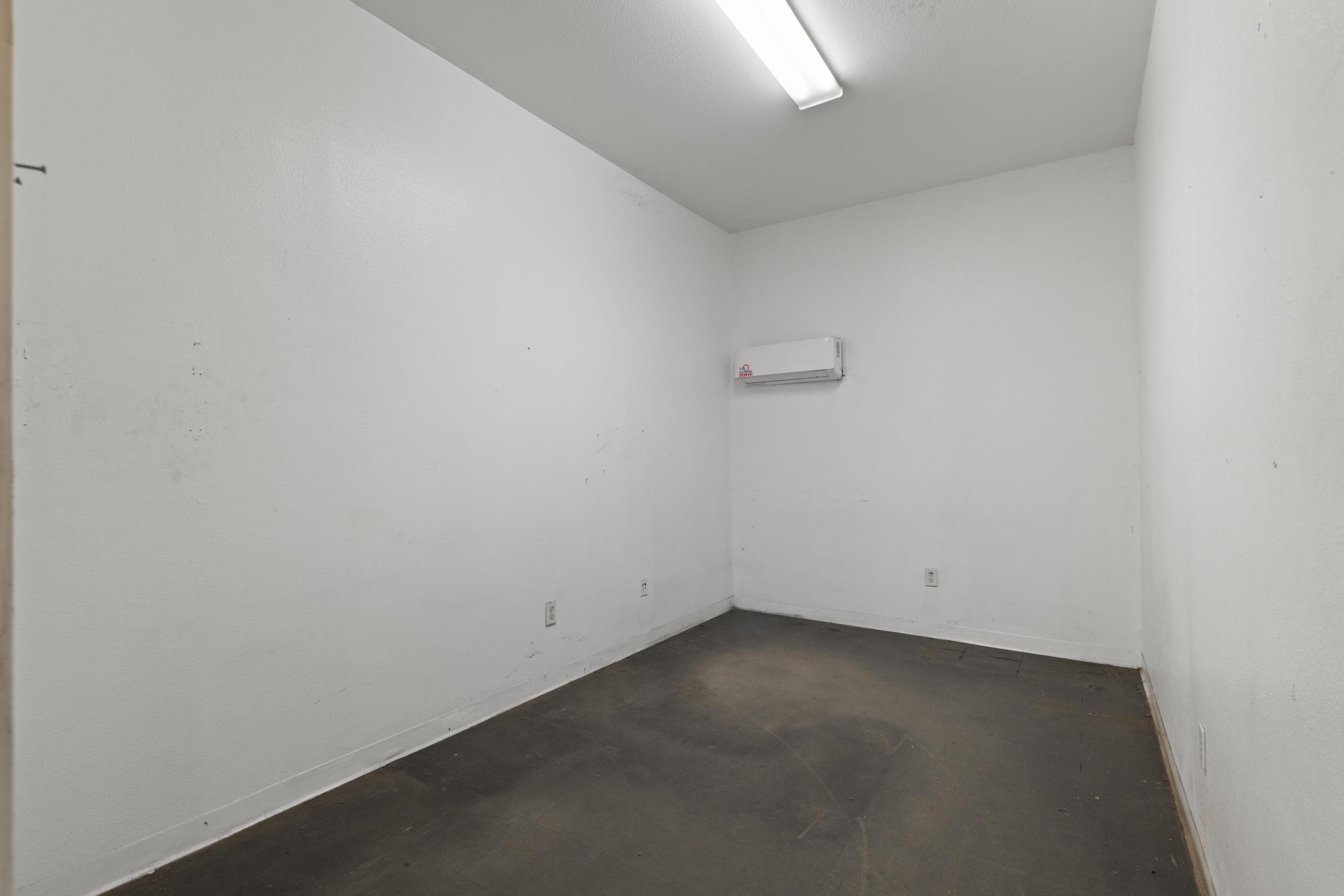 1400 L and R Industrial Boulevard, Tarpon Springs, FL 34689