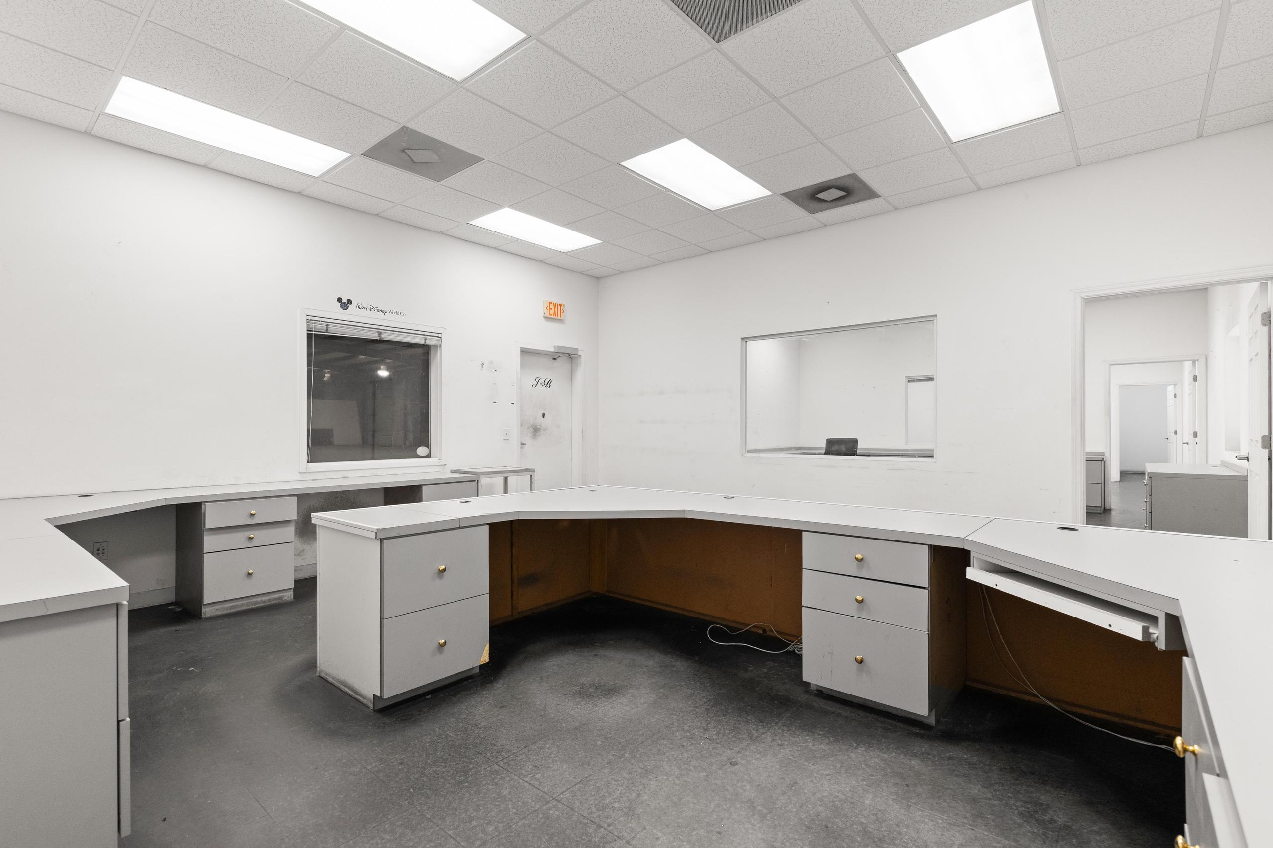 1400 L and R Industrial Boulevard, Tarpon Springs, FL 34689