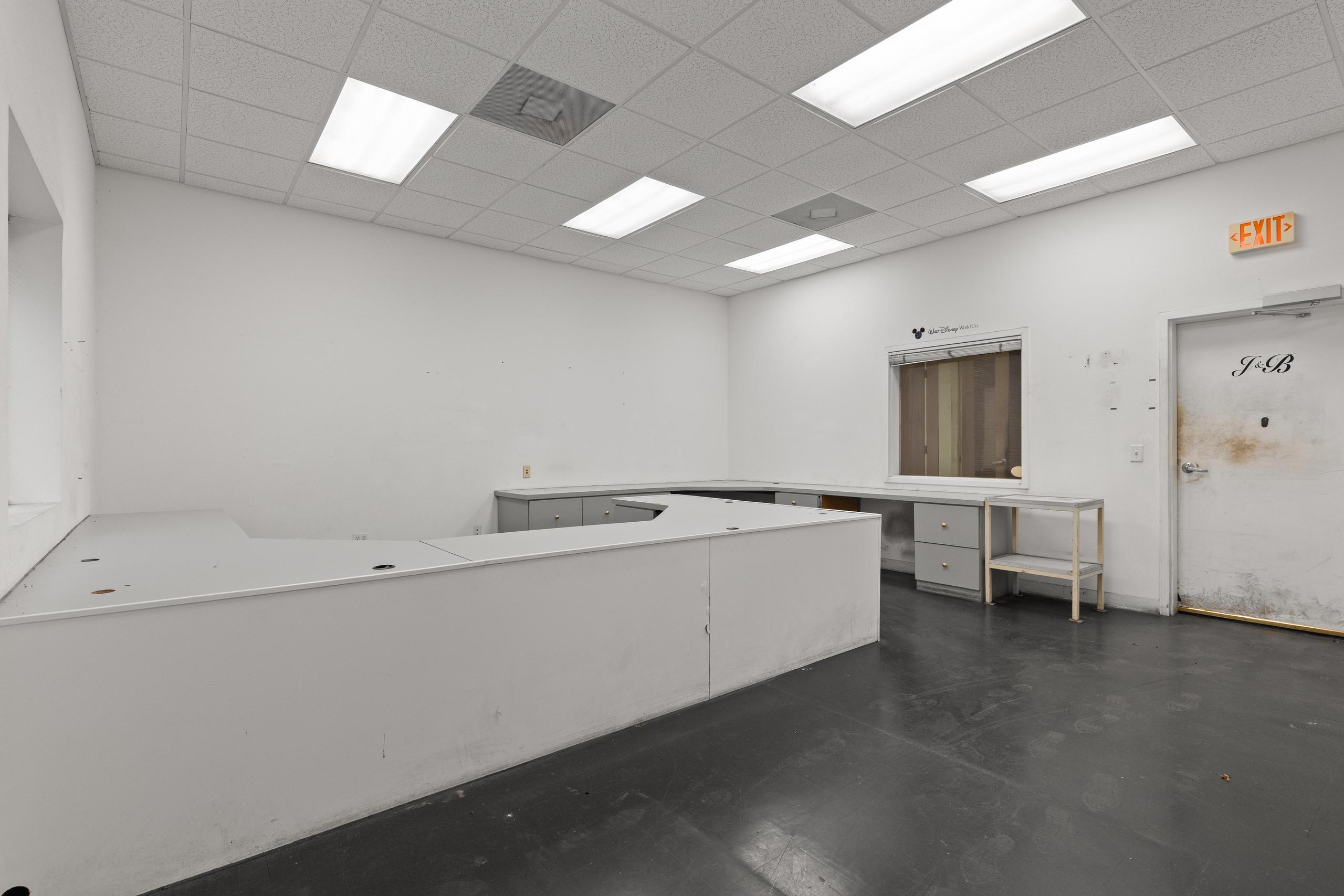 1400 L and R Industrial Boulevard, Tarpon Springs, FL 34689