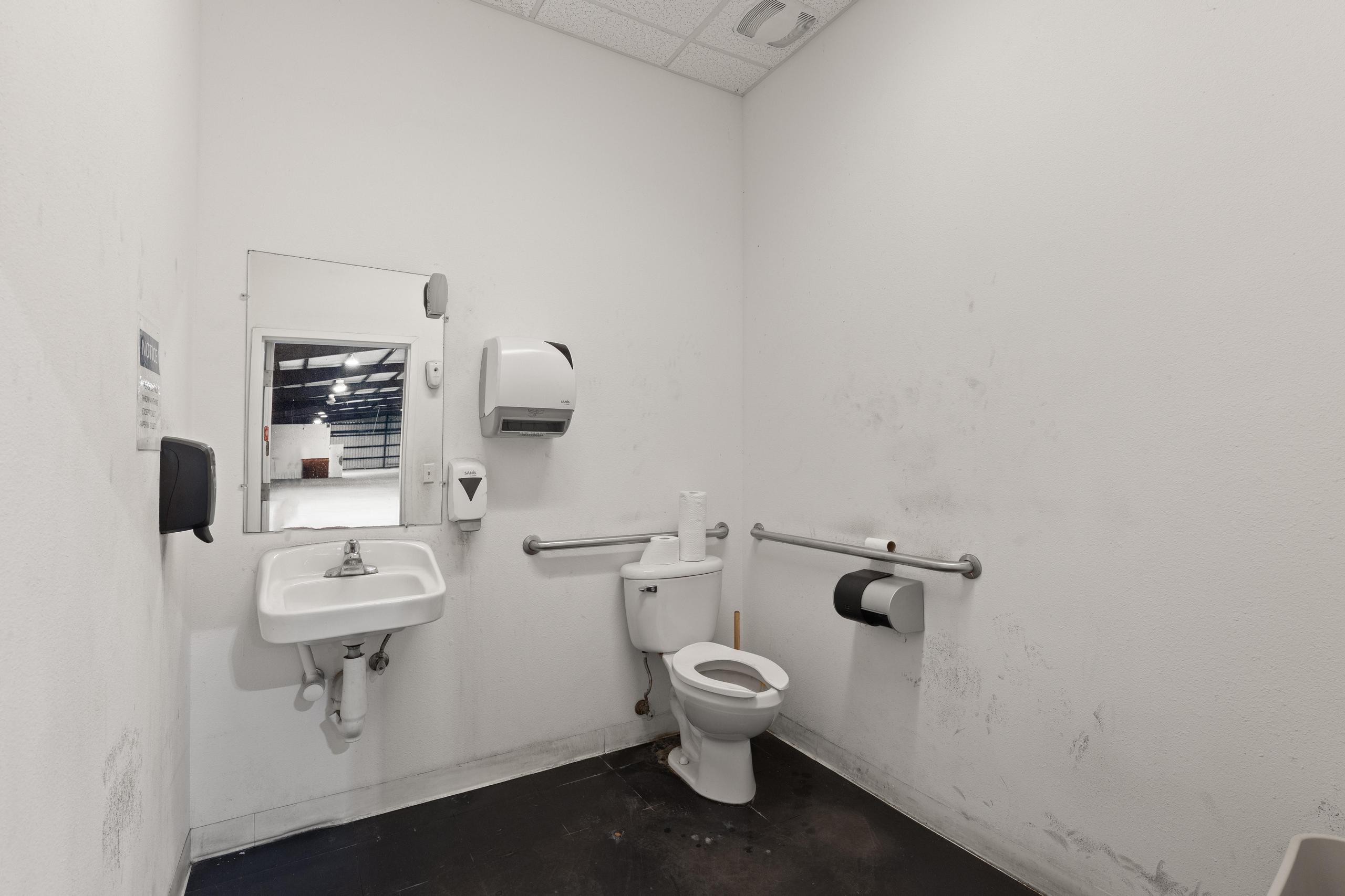1400 L and R Industrial Boulevard, Tarpon Springs, FL 34689