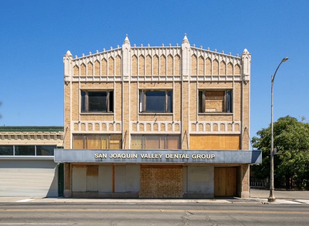 230 North California Street, Lodi, CA 95240