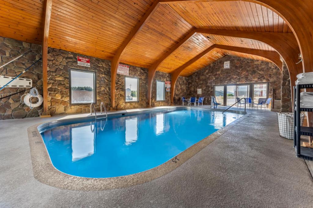 2137 Lincoln Way East, Wooster, OH 44691