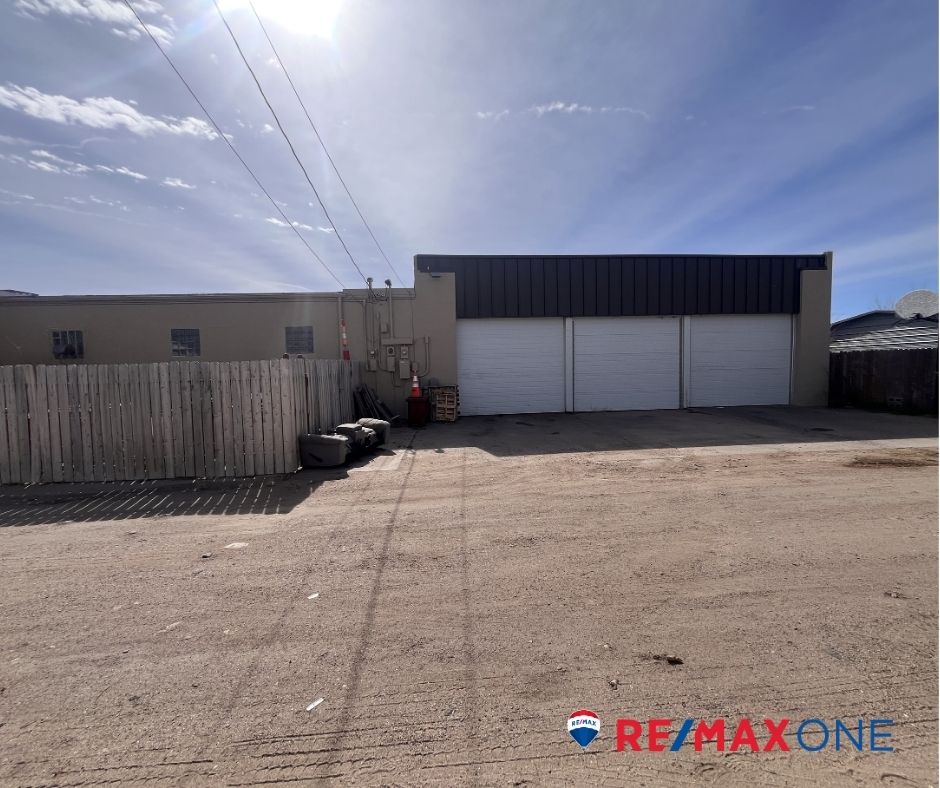 1107 East Fulton Street, Garden City, KS 67846