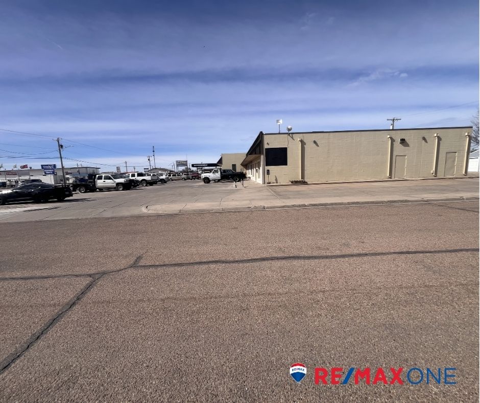 1107 East Fulton Street, Garden City, KS 67846